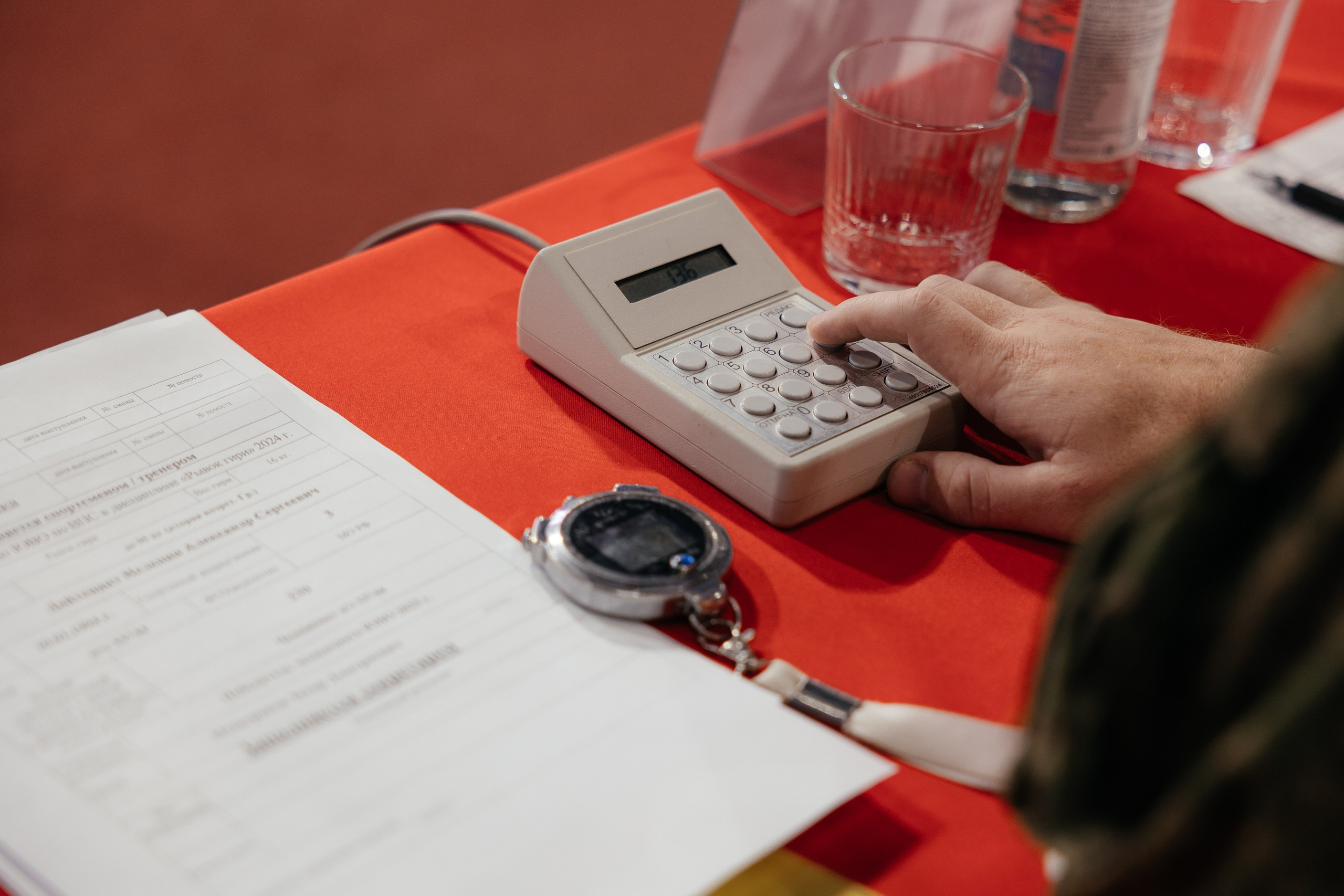 Манеж соревнования. Фотограф Крохин Олег