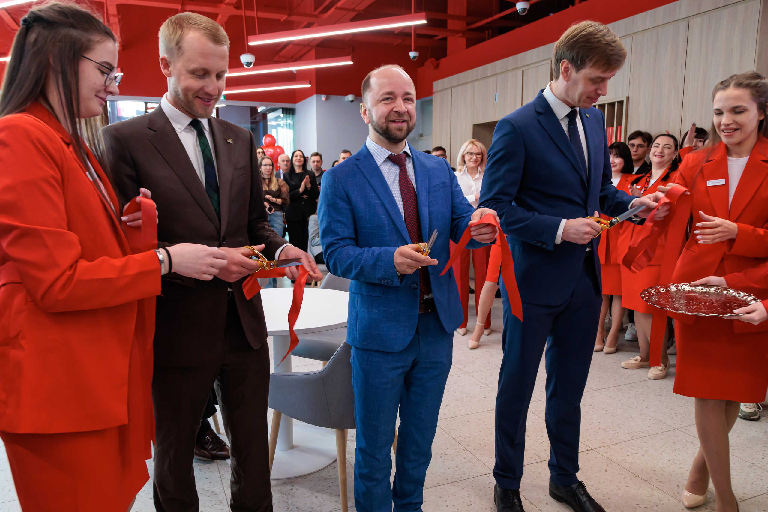 Открытие филиала Альфа-банк. Фотограф Антон Клейнос, Владивосток