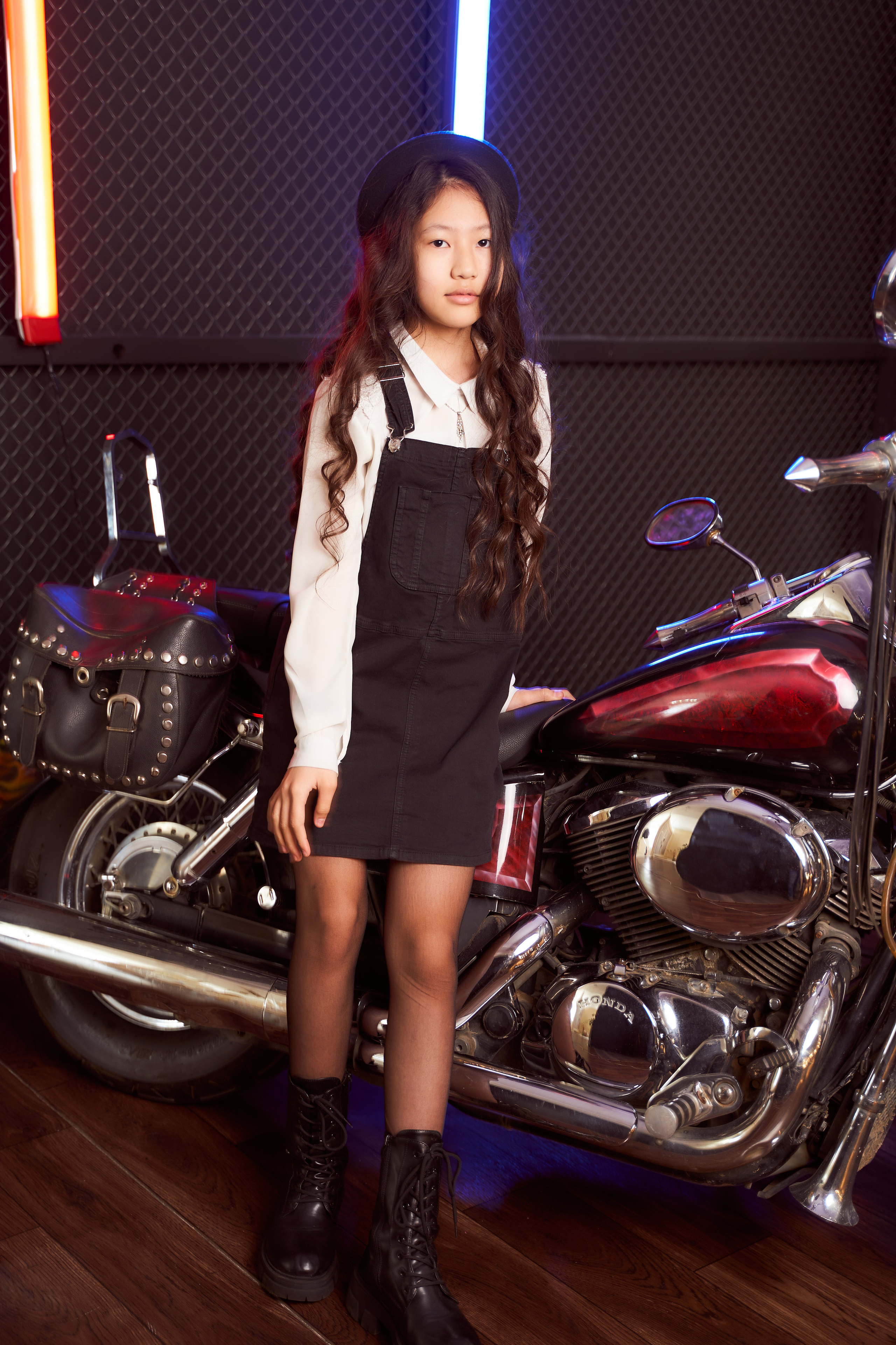 Нурслу и её семья. Фотограф в Уральске Александр Хохлачёв | HOHLACHEV.COM