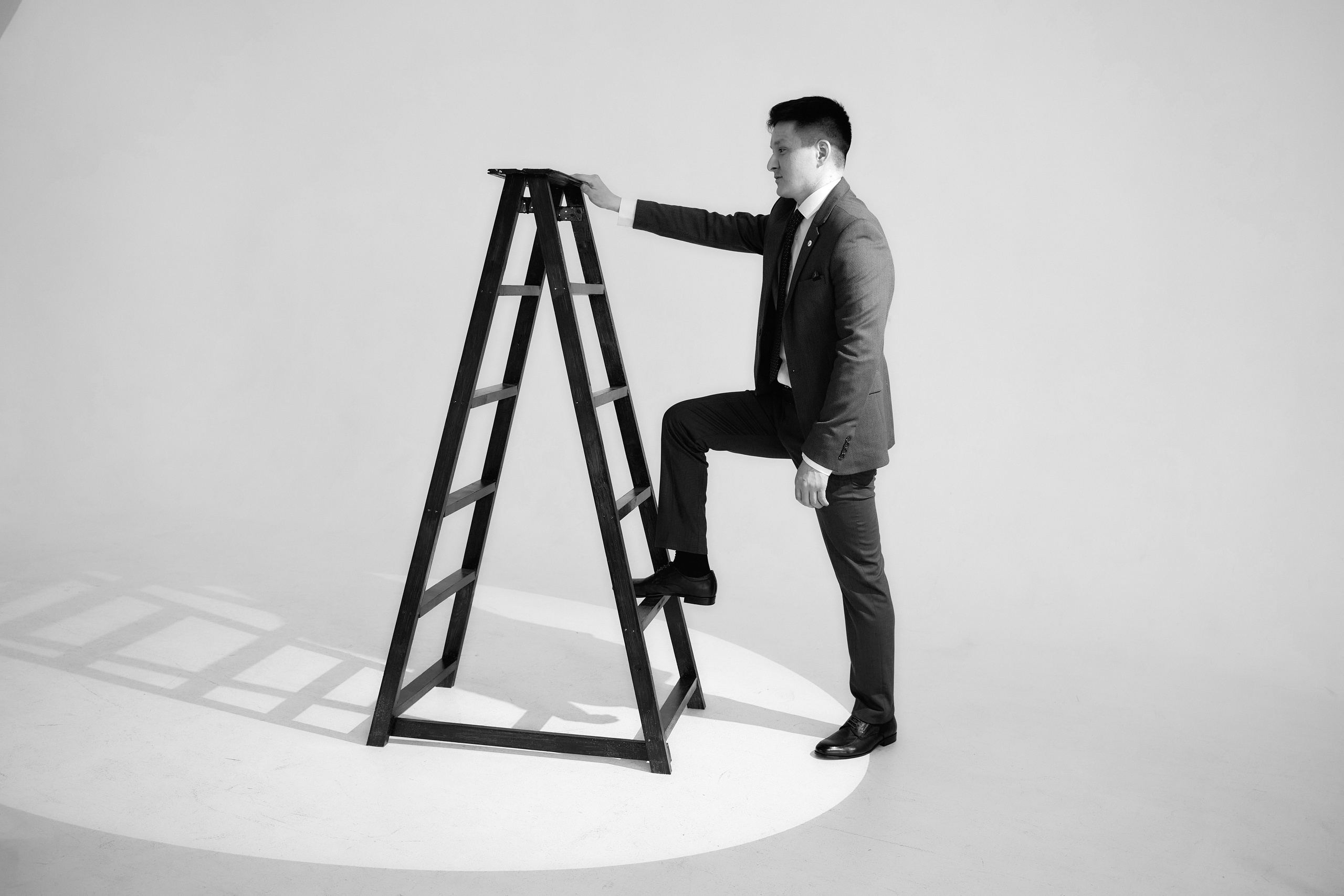 Дамир в студии. Фотограф в Уральске Александр Хохлачёв | HOHLACHEV.COM