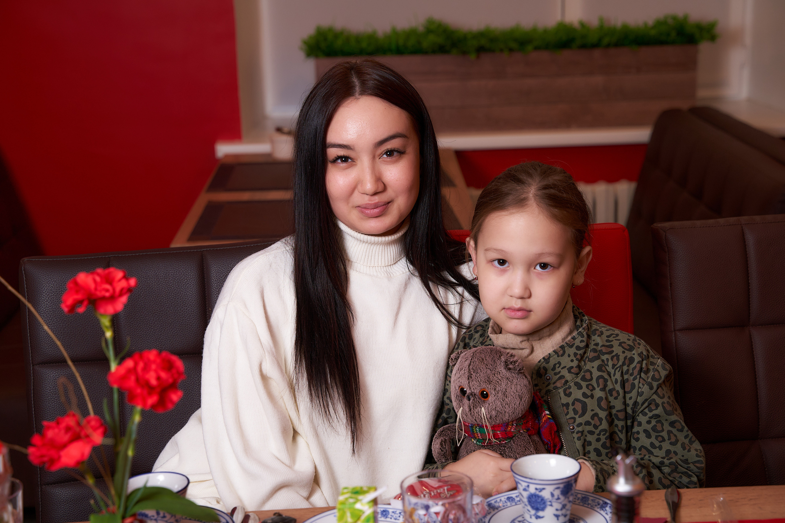 Открытие Lanzhou — кафе востойной кухни. Фотограф в Уральске Александр Хохлачёв | HOHLACHEV.COM