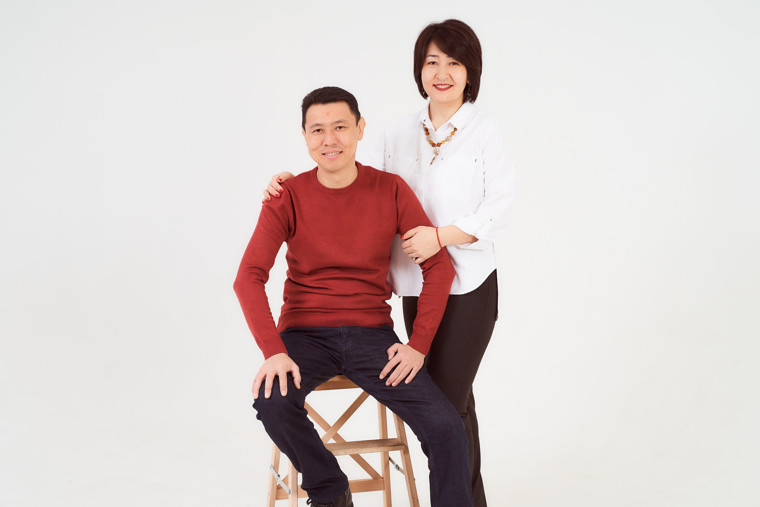 Нурслу и её семья. Фотограф в Уральске Александр Хохлачёв | HOHLACHEV.COM