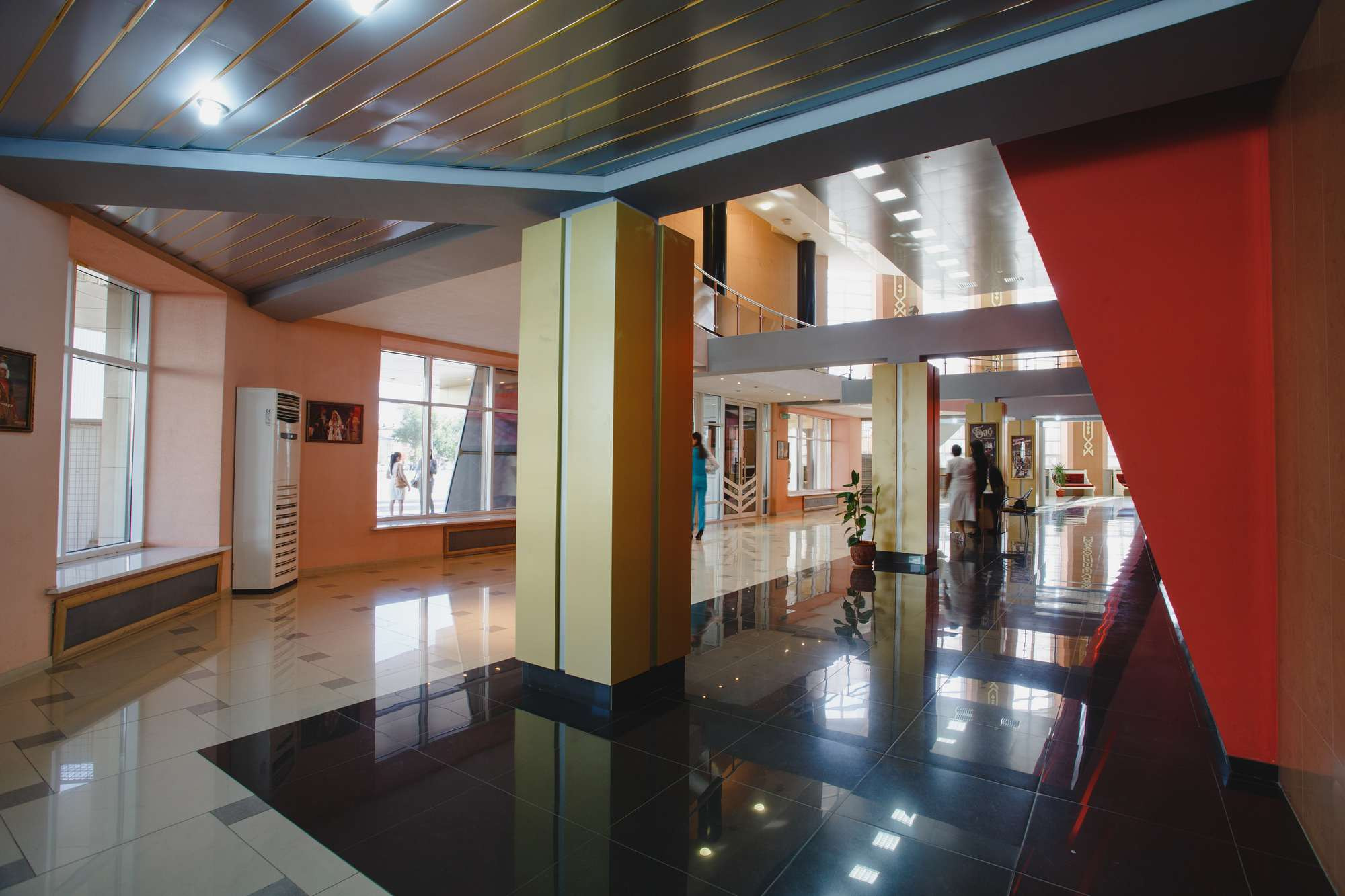 Казахский Драматический Театр. Фотограф в Уральске Александр Хохлачёв | HOHLACHEV.COM