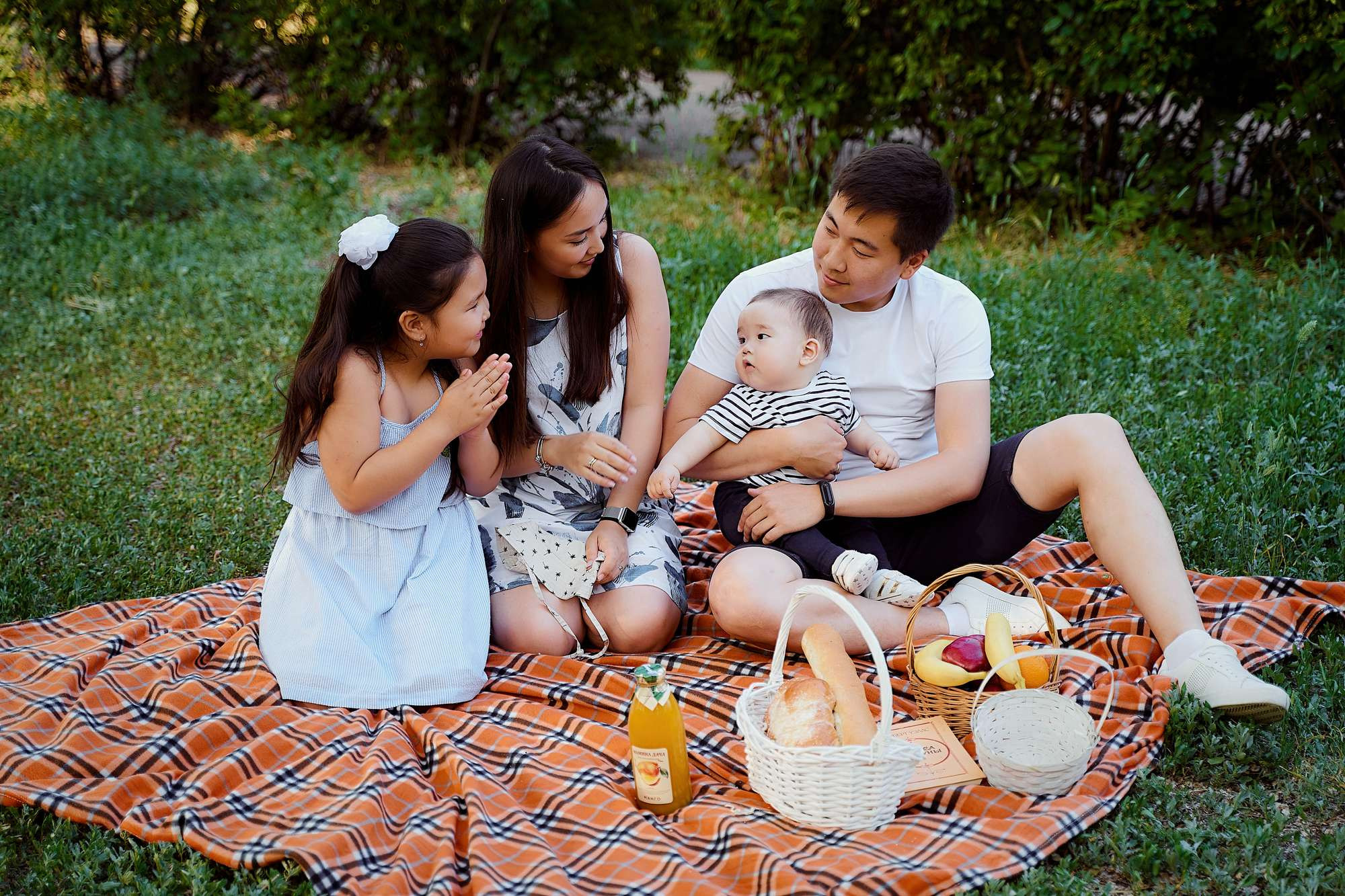 Аделя по сертификату. Фотограф в Уральске Александр Хохлачёв | HOHLACHEV.COM