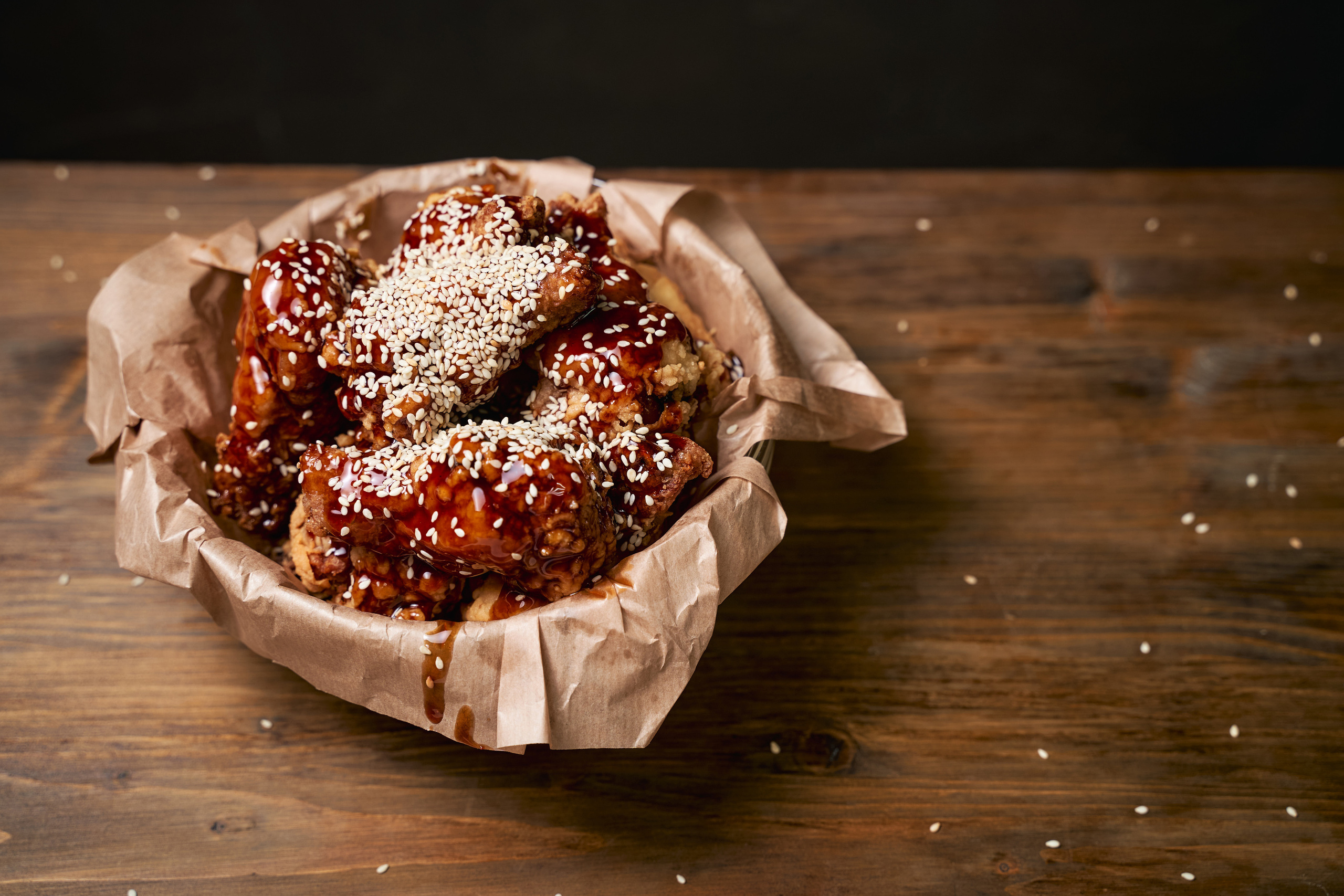 Goldie Chicken — куриные крылышки. Фотограф в Уральске Александр Хохлачёв | HOHLACHEV.COM