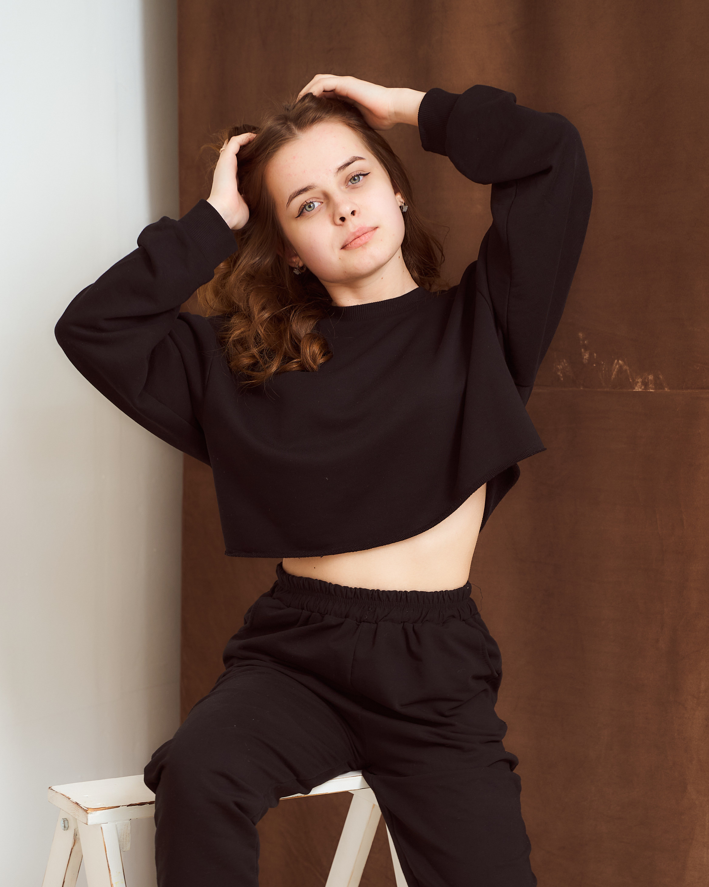 Александра в студии. Фотограф в Уральске Александр Хохлачёв | HOHLACHEV.COM