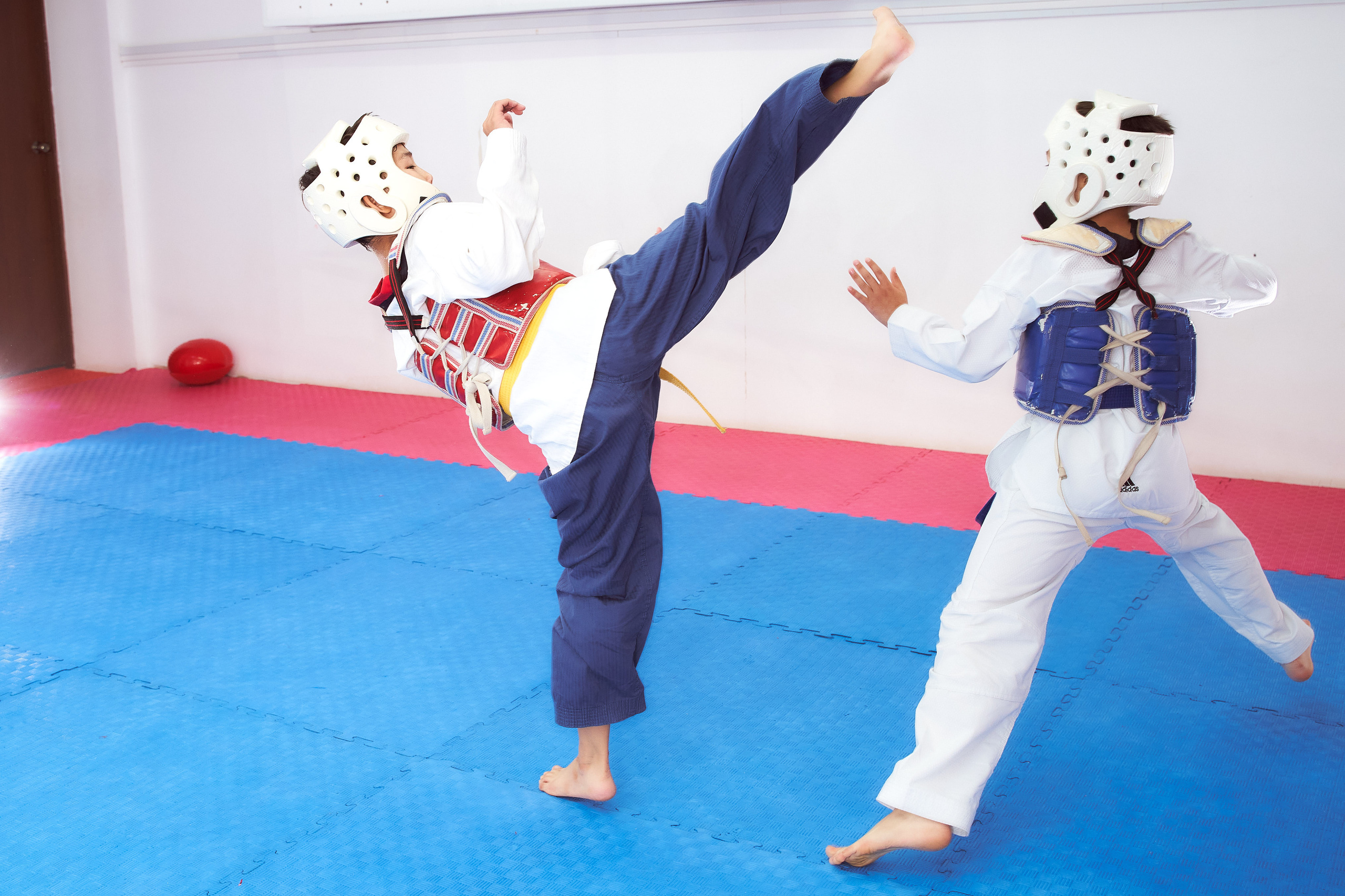 Школа таеквондо Nomad в Уральске. Фотограф в Уральске Александр Хохлачёв | HOHLACHEV.COM