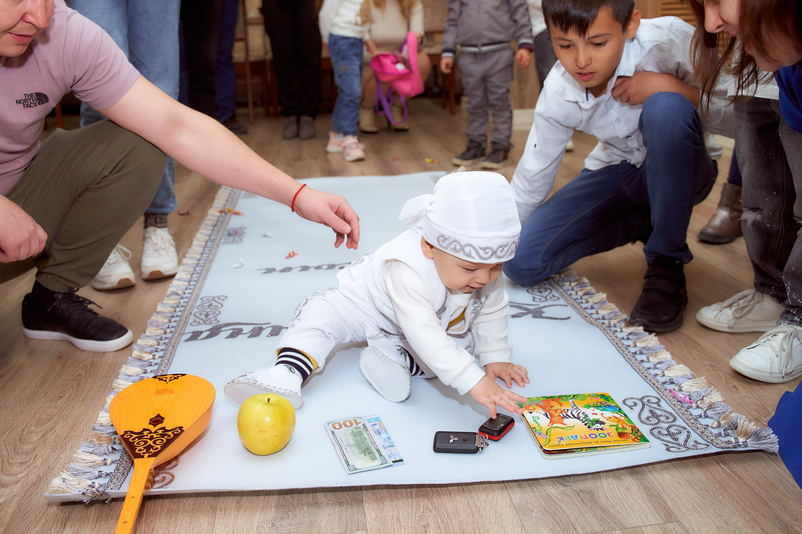 1 годик Давиру. Фотограф в Уральске Александр Хохлачёв | HOHLACHEV.COM