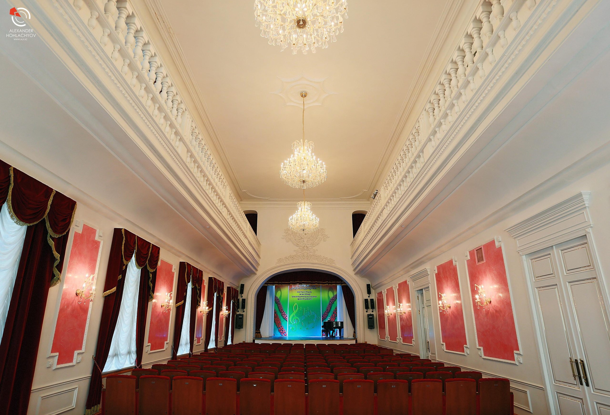 Дом купца Карева в Уральске. Фотограф в Уральске Александр Хохлачёв | HOHLACHEV.COM