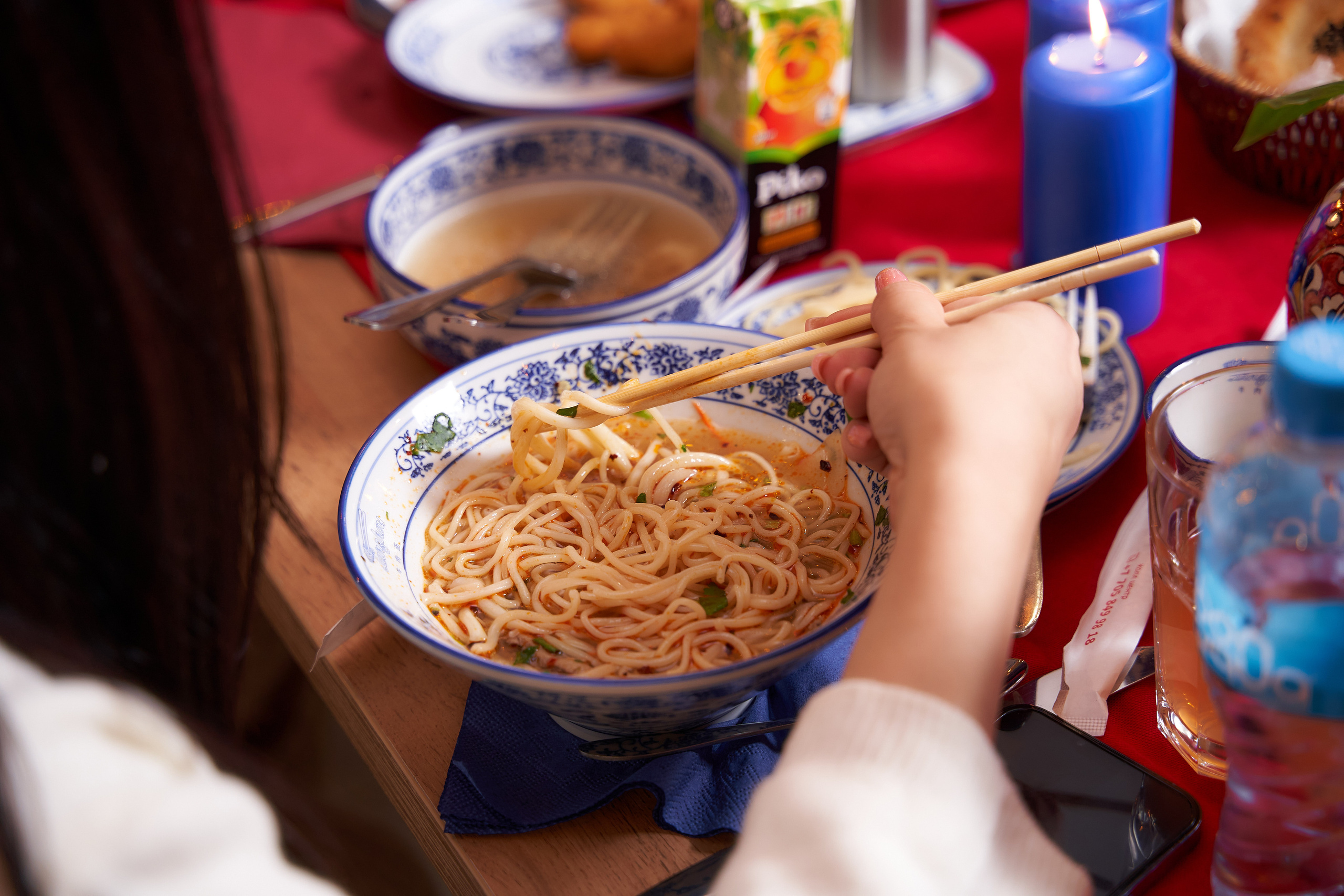 Открытие Lanzhou — кафе востойной кухни. Фотограф в Уральске Александр Хохлачёв | HOHLACHEV.COM