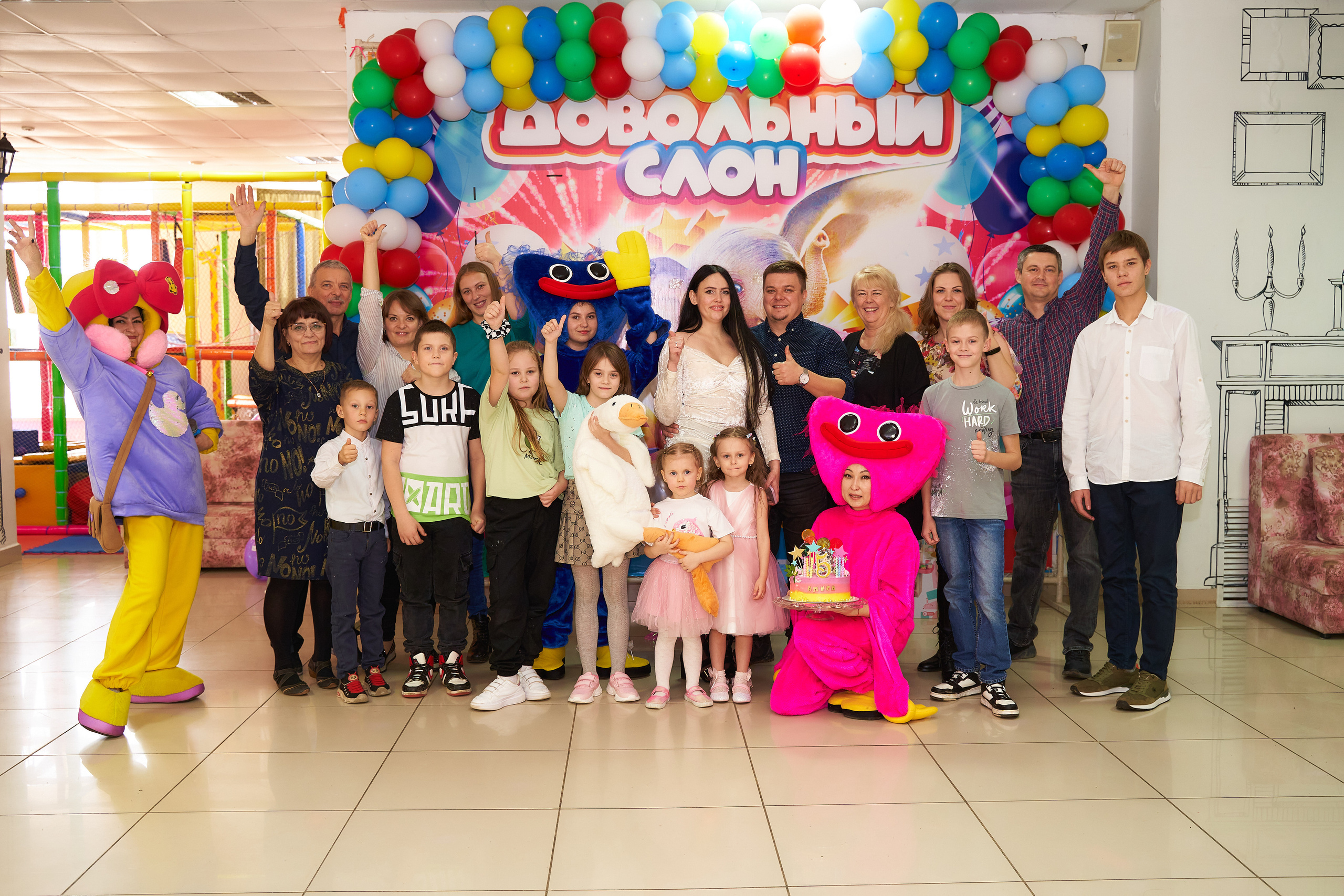 День рождения Алисы. Фотограф в Уральске Александр Хохлачёв | HOHLACHEV.COM