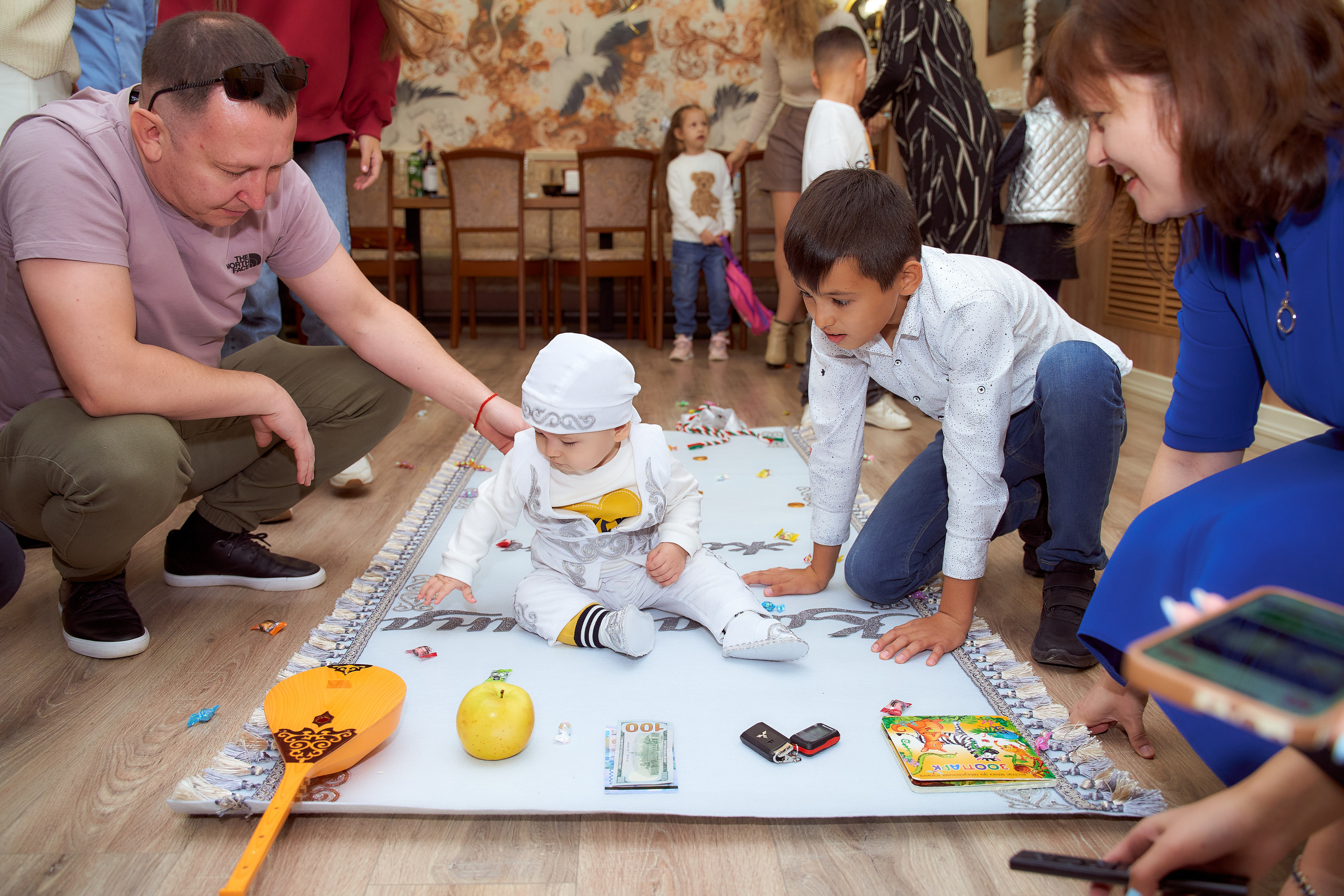 1 годик Давиру. Фотограф в Уральске Александр Хохлачёв | HOHLACHEV.COM