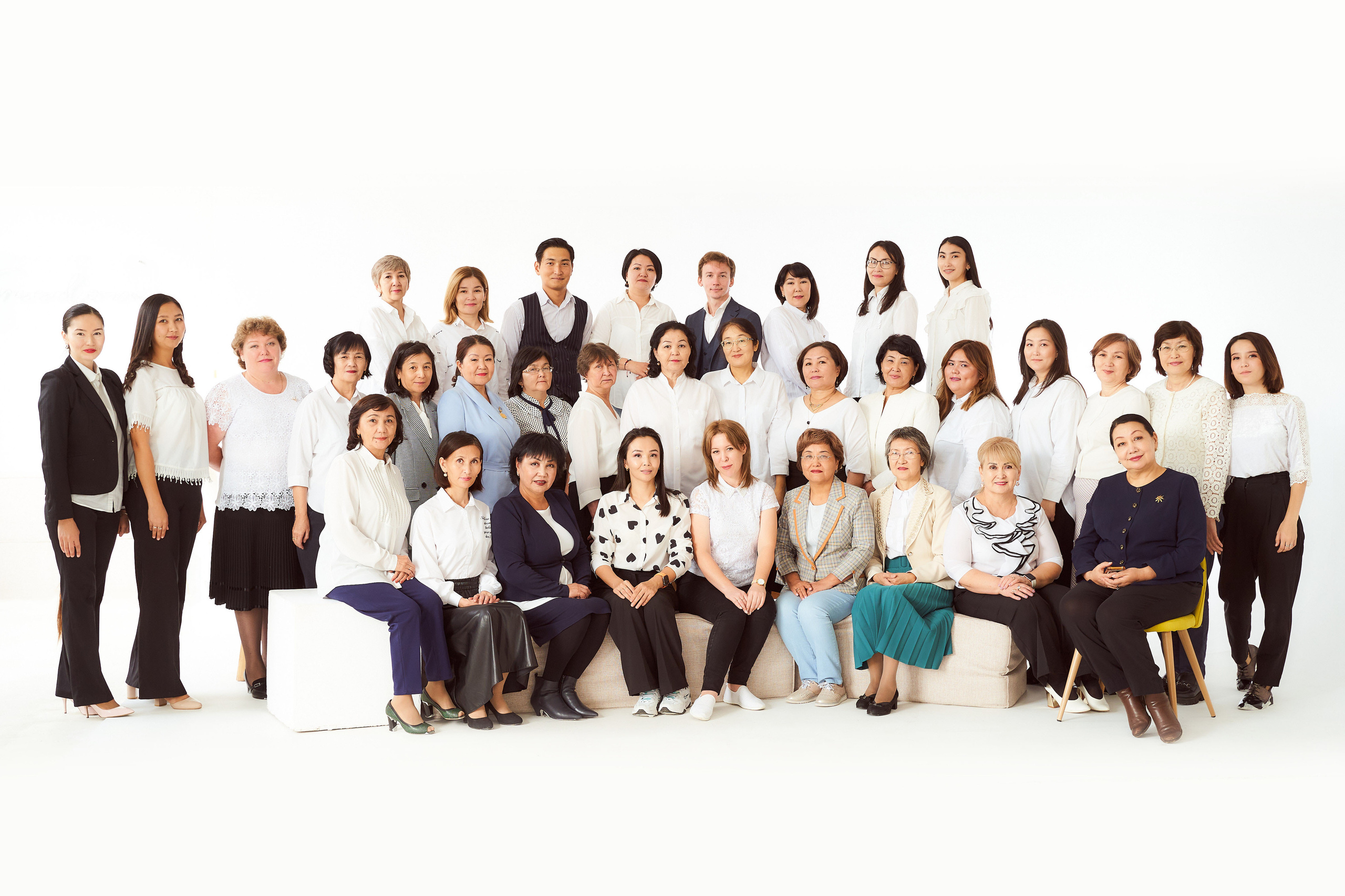 Библиотекари в студии. Фотограф в Уральске Александр Хохлачёв | HOHLACHEV.COM