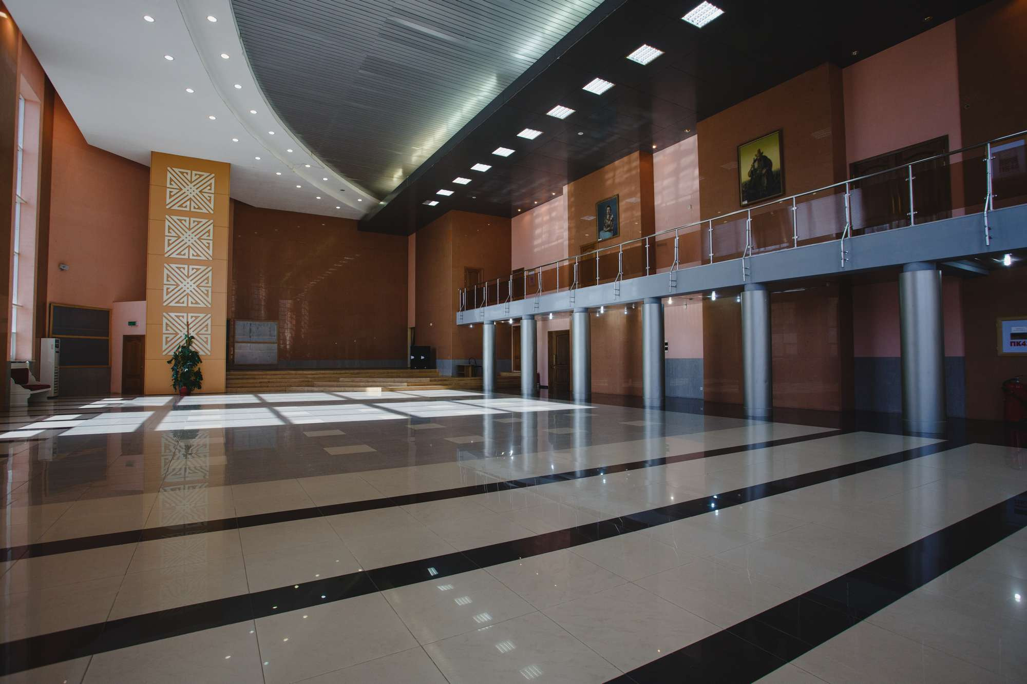 Казахский Драматический Театр. Фотограф в Уральске Александр Хохлачёв | HOHLACHEV.COM