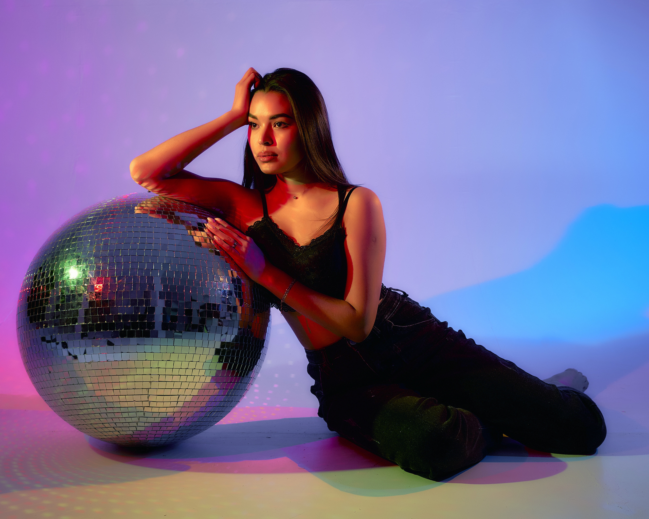 Кристина в студии. Фотограф в Уральске Александр Хохлачёв | HOHLACHEV.COM