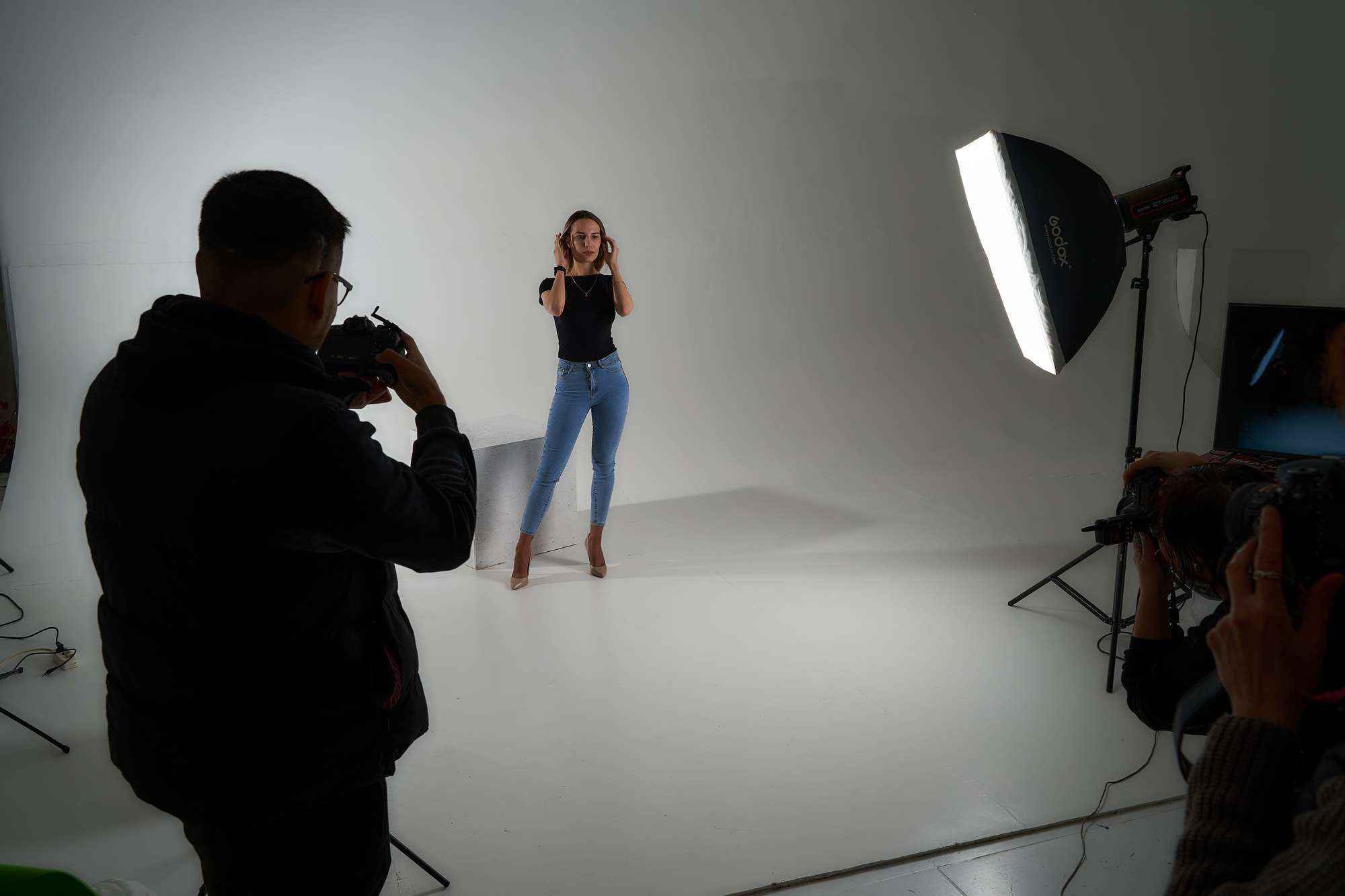 МК по студийному свету. Фотограф в Уральске Александр Хохлачёв | HOHLACHEV.COM