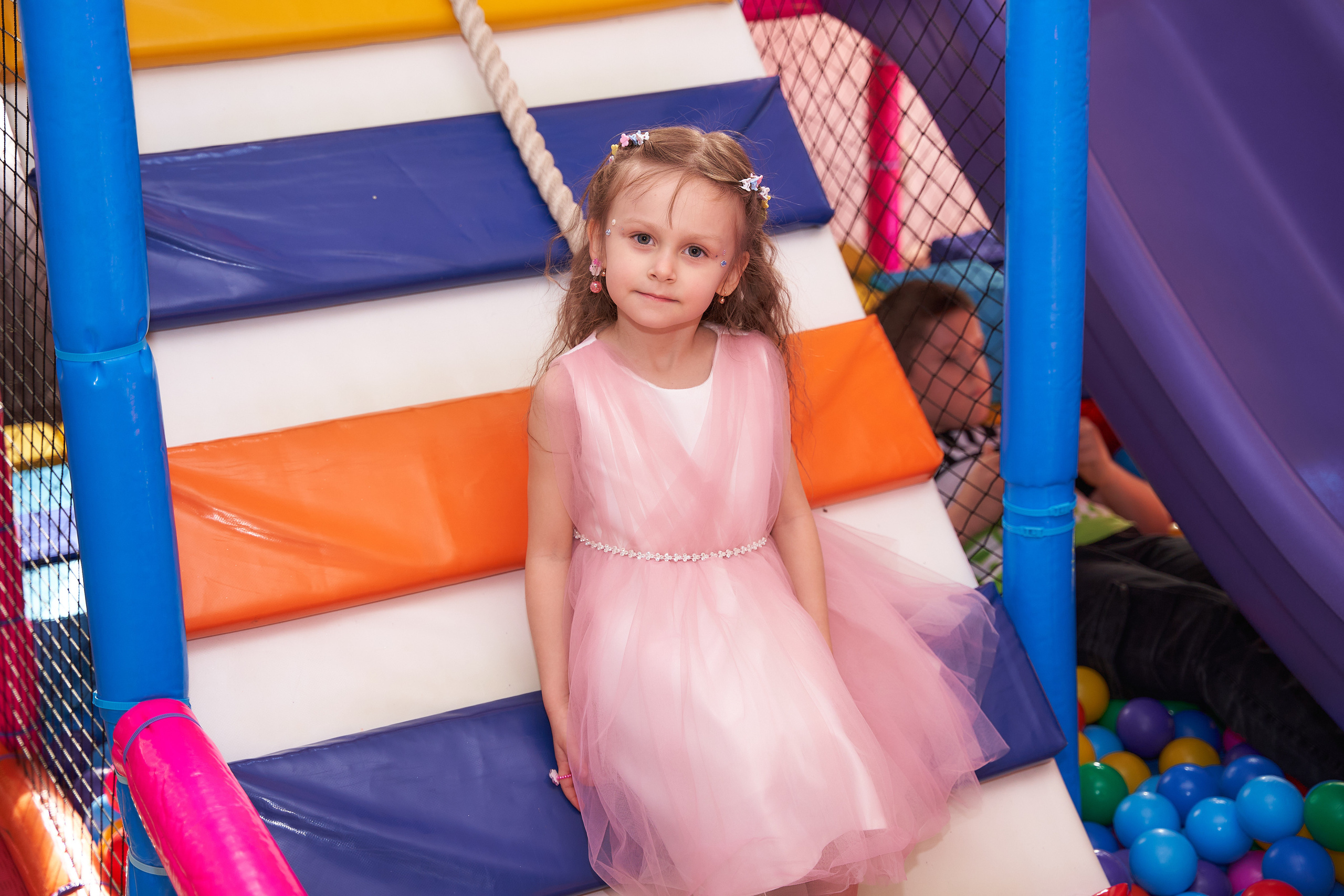 День рождения Алисы. Фотограф в Уральске Александр Хохлачёв | HOHLACHEV.COM