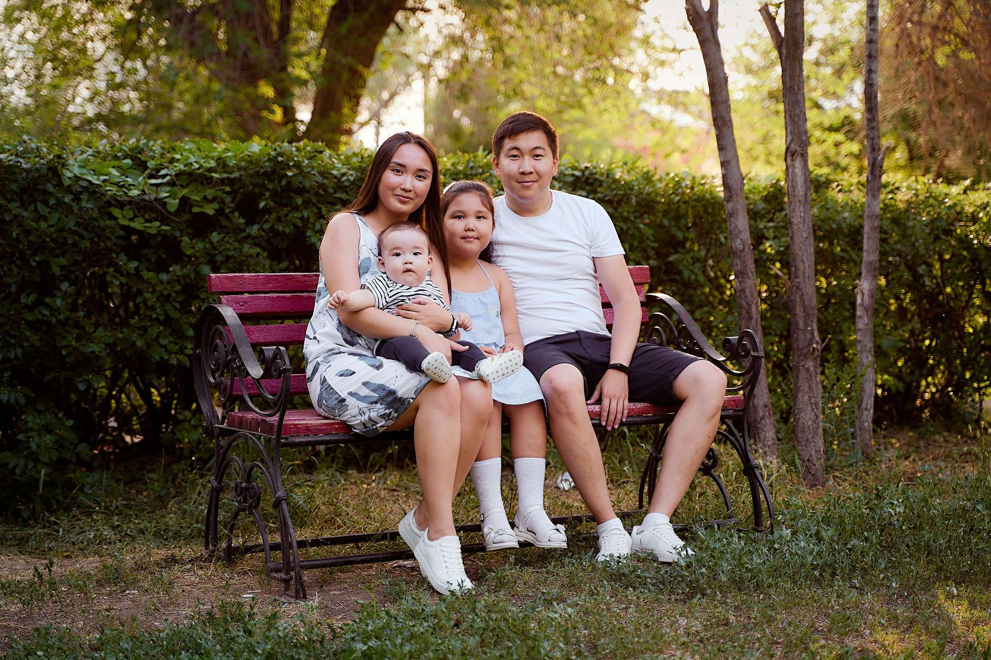 Аделя по сертификату. Фотограф в Уральске Александр Хохлачёв | HOHLACHEV.COM