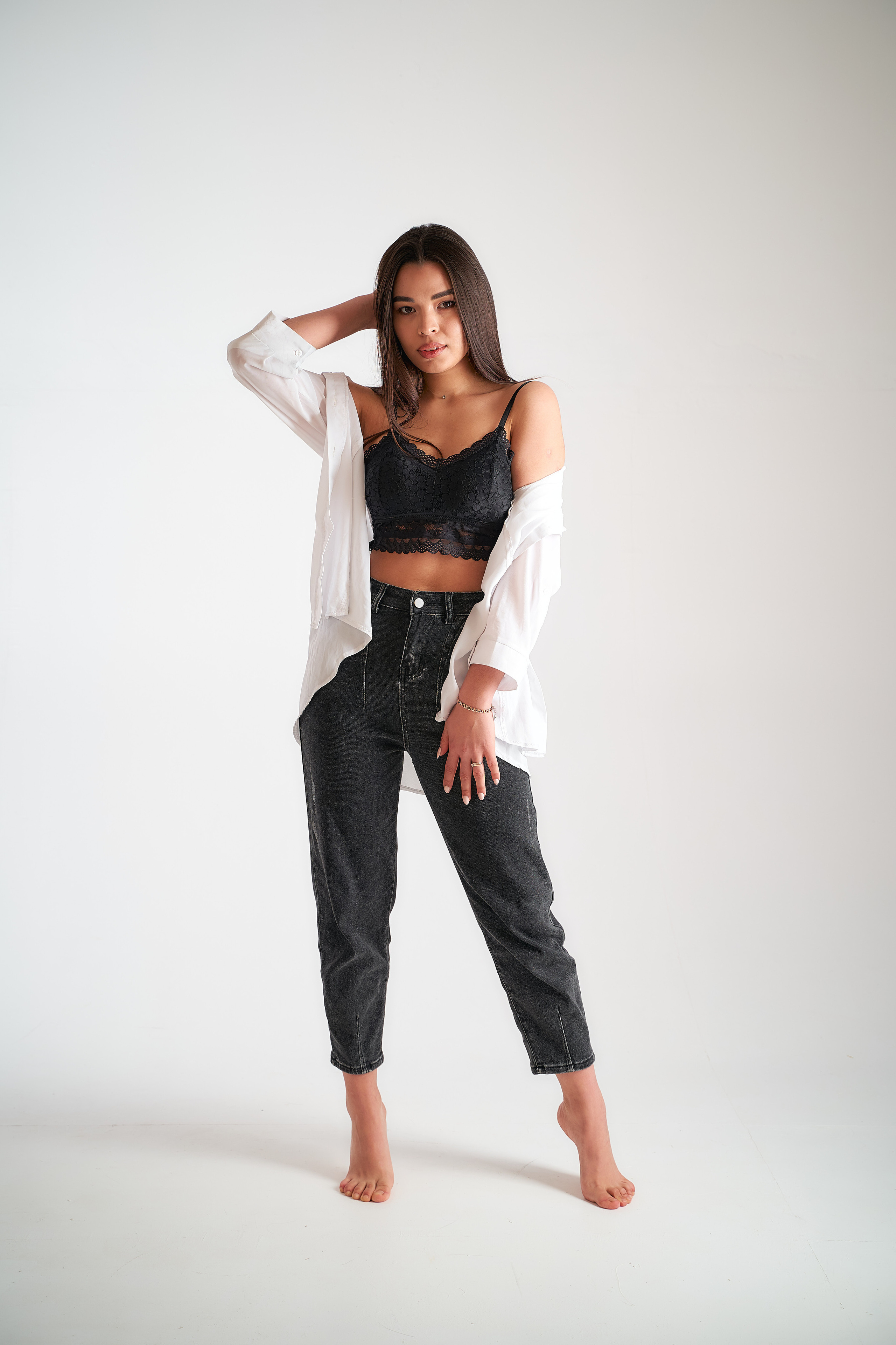 Кристина в студии. Фотограф в Уральске Александр Хохлачёв | HOHLACHEV.COM