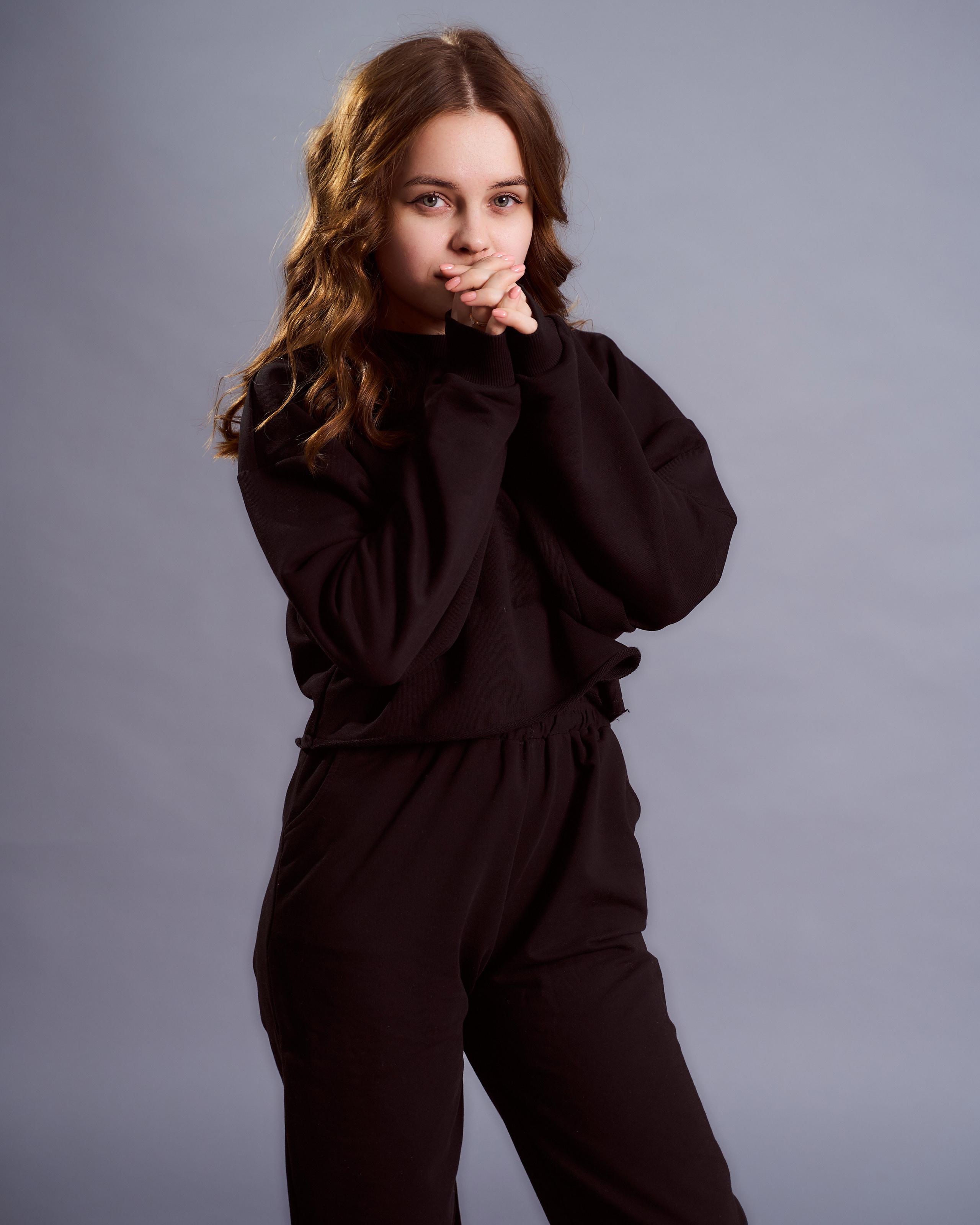 Александра в студии. Фотограф в Уральске Александр Хохлачёв | HOHLACHEV.COM