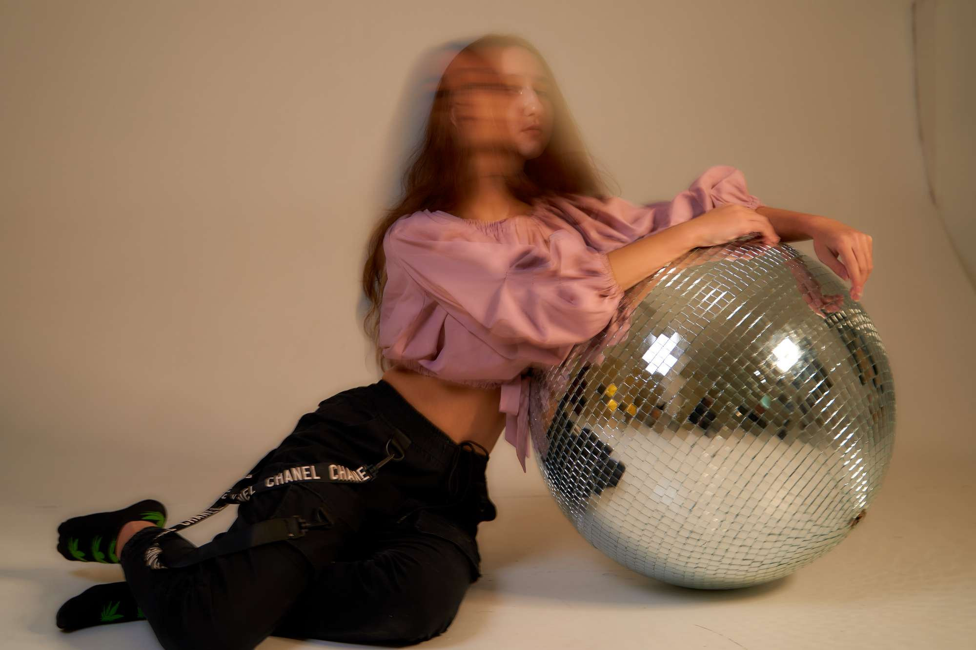 Карина в студии. Фотограф в Уральске Александр Хохлачёв | HOHLACHEV.COM