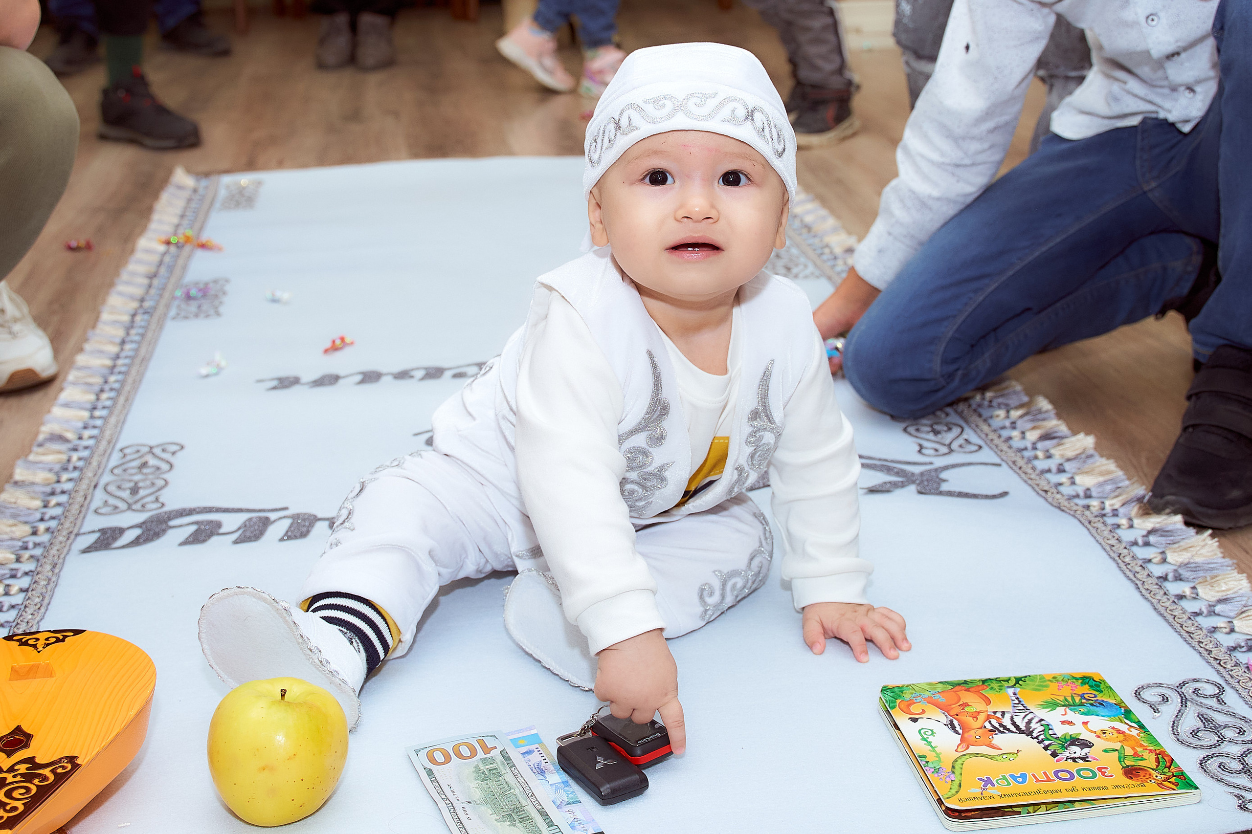 1 годик Давиру. Фотограф в Уральске Александр Хохлачёв | HOHLACHEV.COM