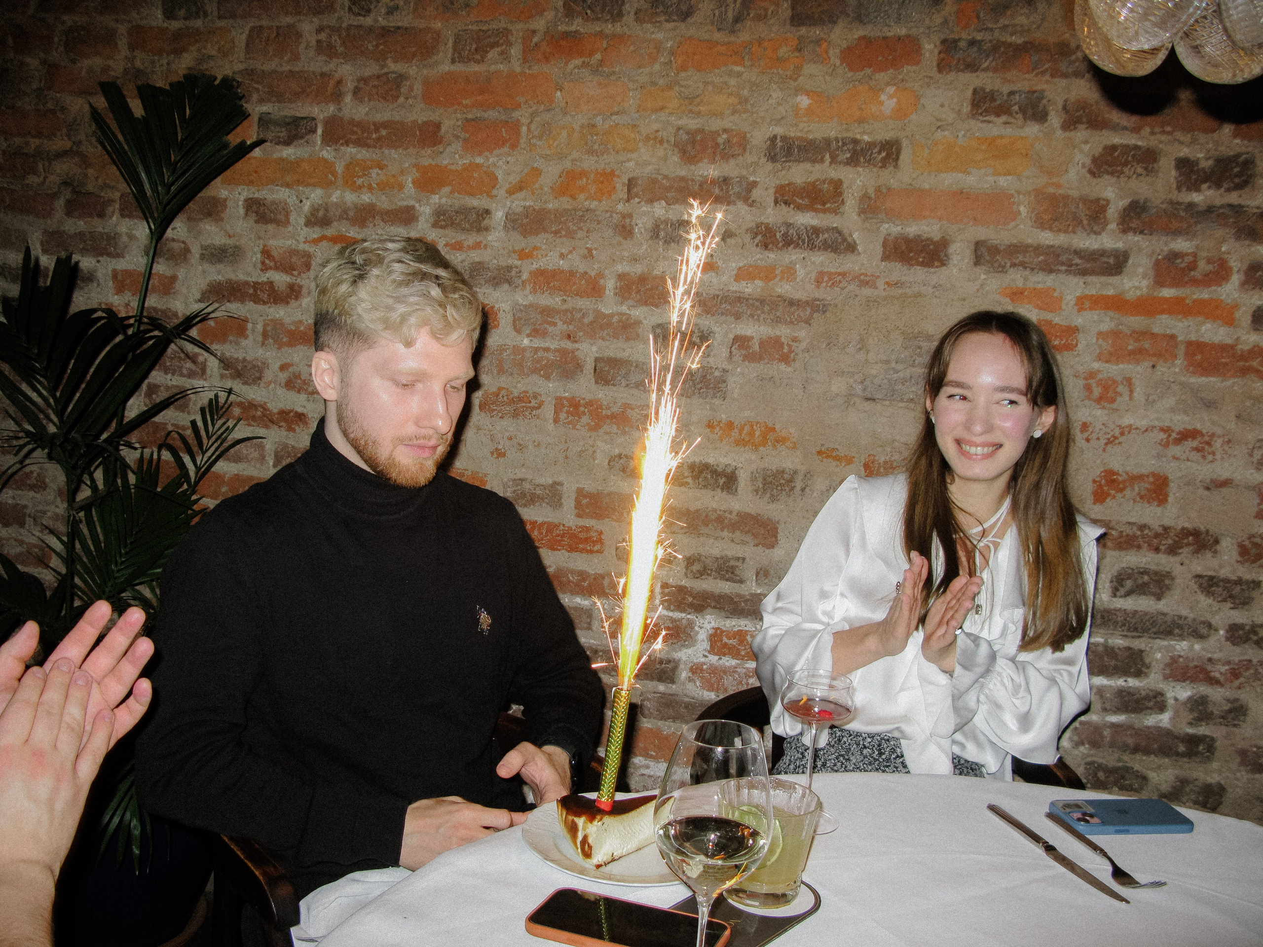 Mar. Фотограф Миланазавр