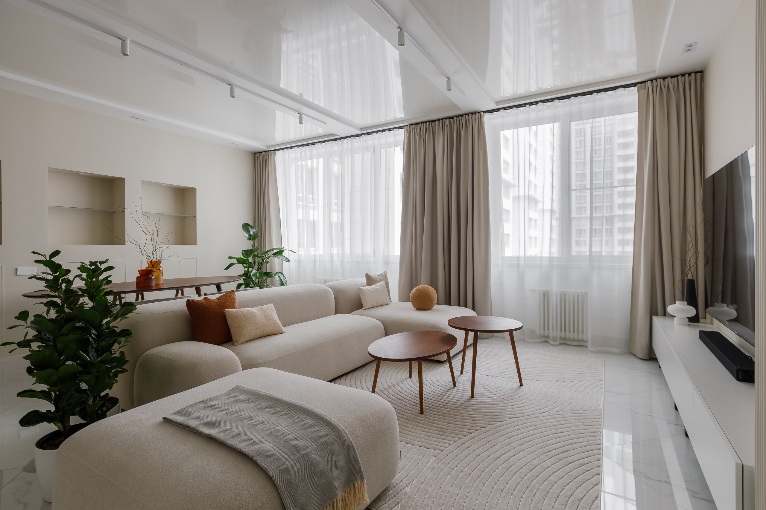Бежевая квартира в Аэробусе. Интерьерный фотограф в Москве Роман Потапов