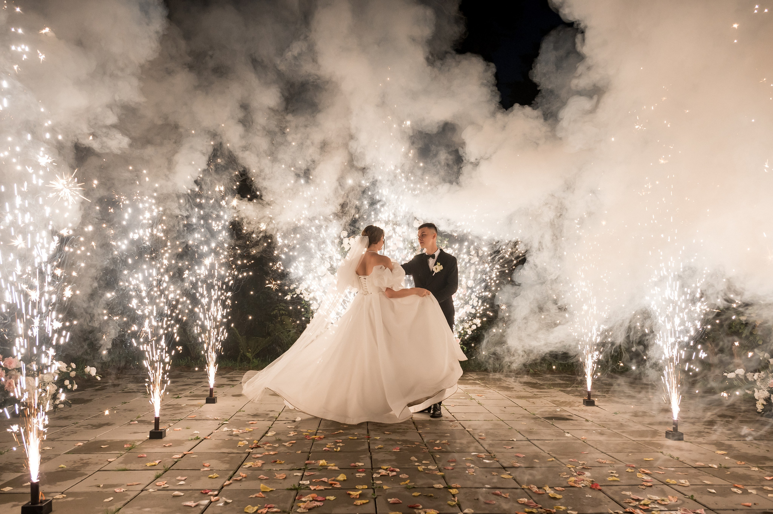 Михаил и Софья 08.08.25. Свадебный фотограф в Новосибирске. Александра Верхушина