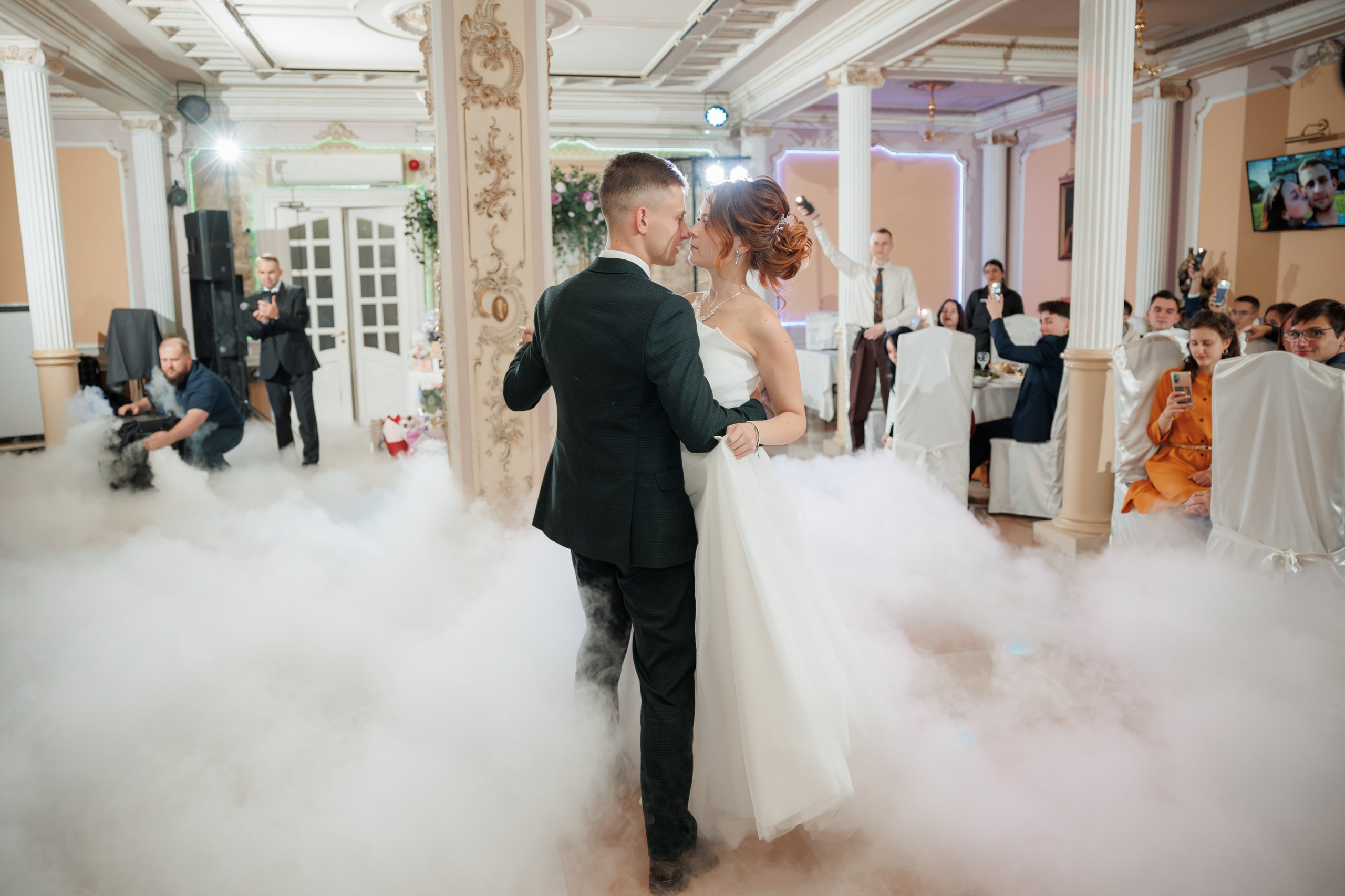 Константин и Дарья, ЗАГС ВДНХ, отель Soluxe, ресторан «Антик». Свадебный и репортажный фотограф (Москва, Королев и другие)