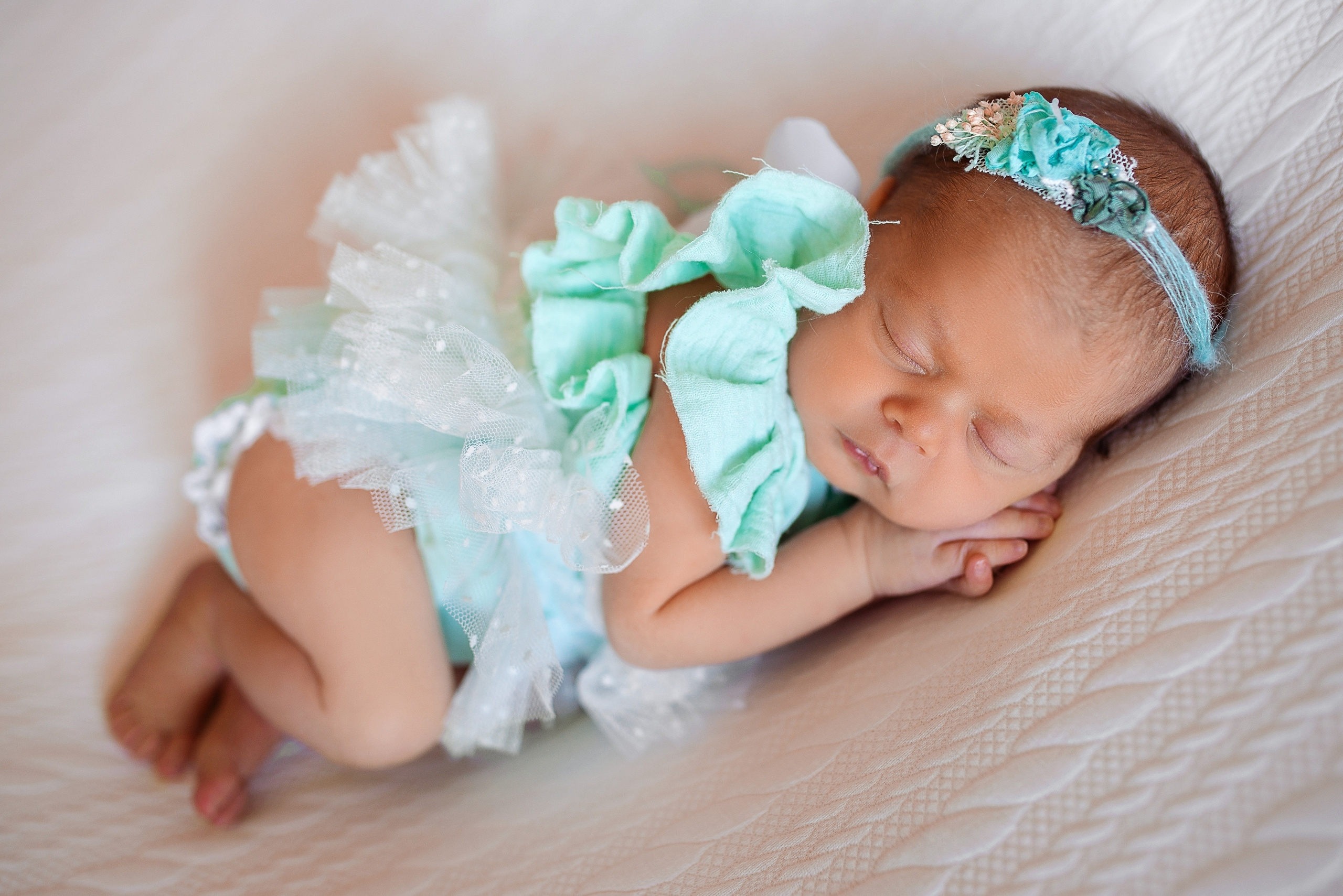 Новорожденные девочки. Фотограф новорожденных и детей до года в Челябинске Иванова Елена