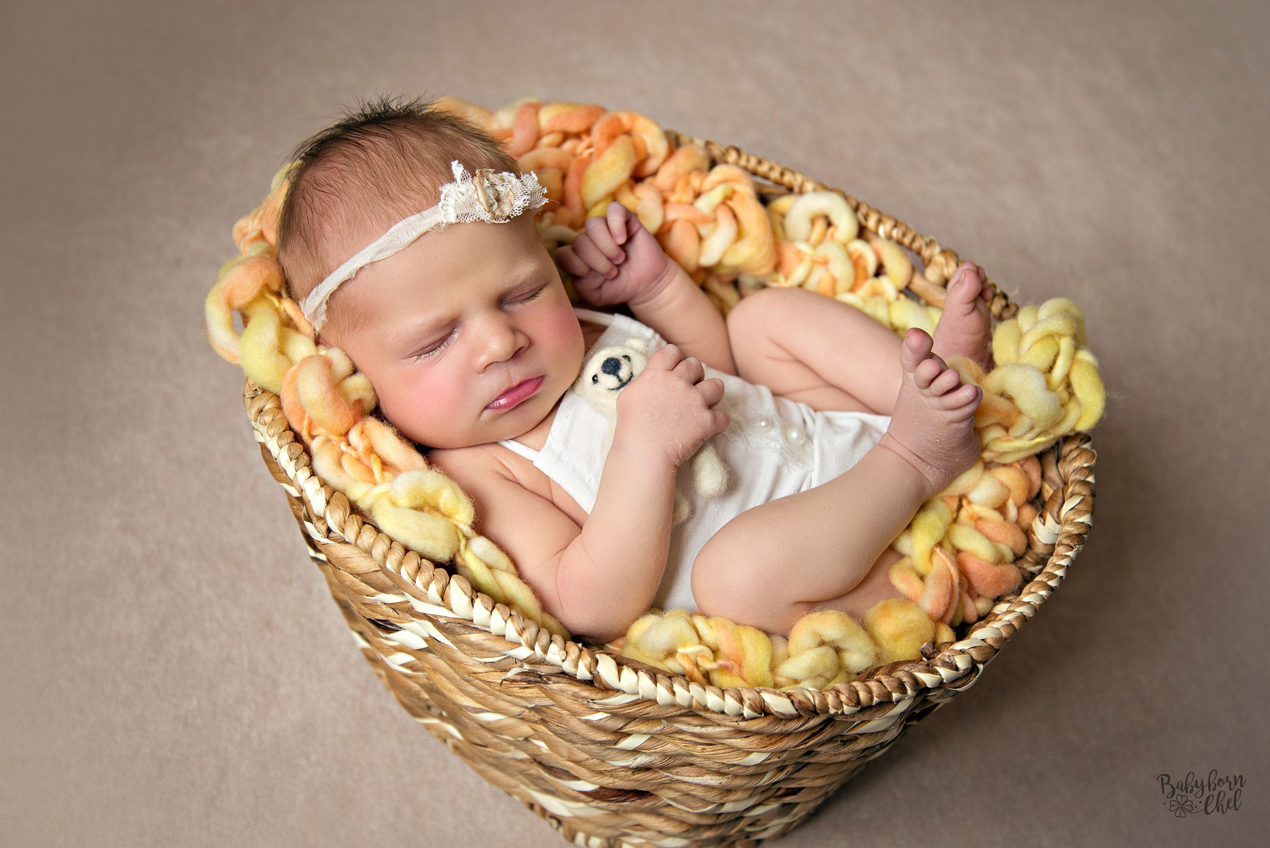 Новорожденные девочки. Фотограф новорожденных и детей до года в Челябинске Иванова Елена