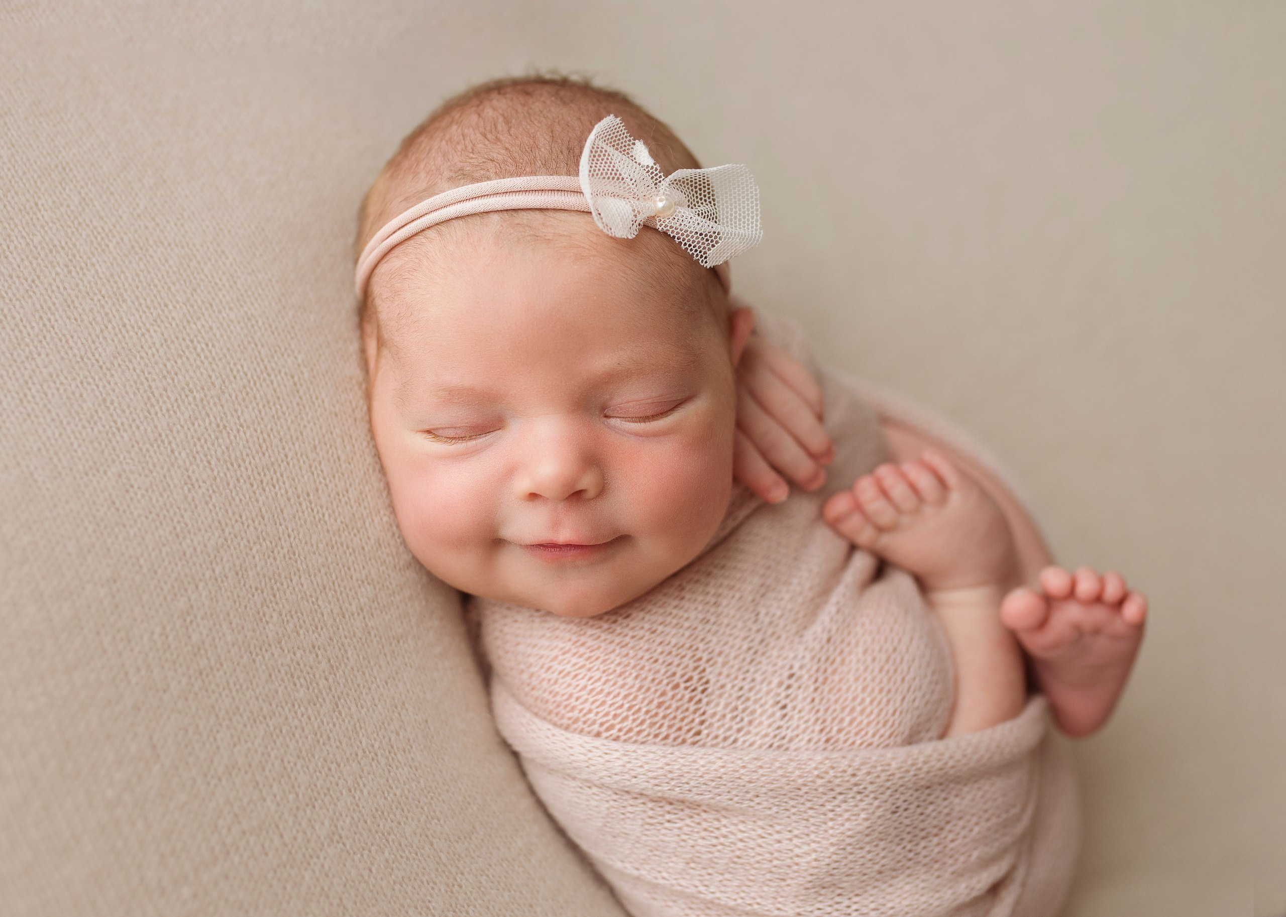 Новорожденные девочки. Фотограф новорожденных и детей до года в Челябинске Иванова Елена