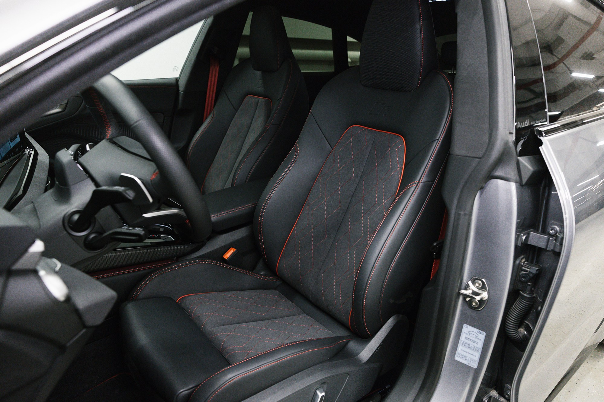 Audi A5  40 TFSI 2.0 quattro S tronic (204 л. с.). Автосалон «Х-Авто»