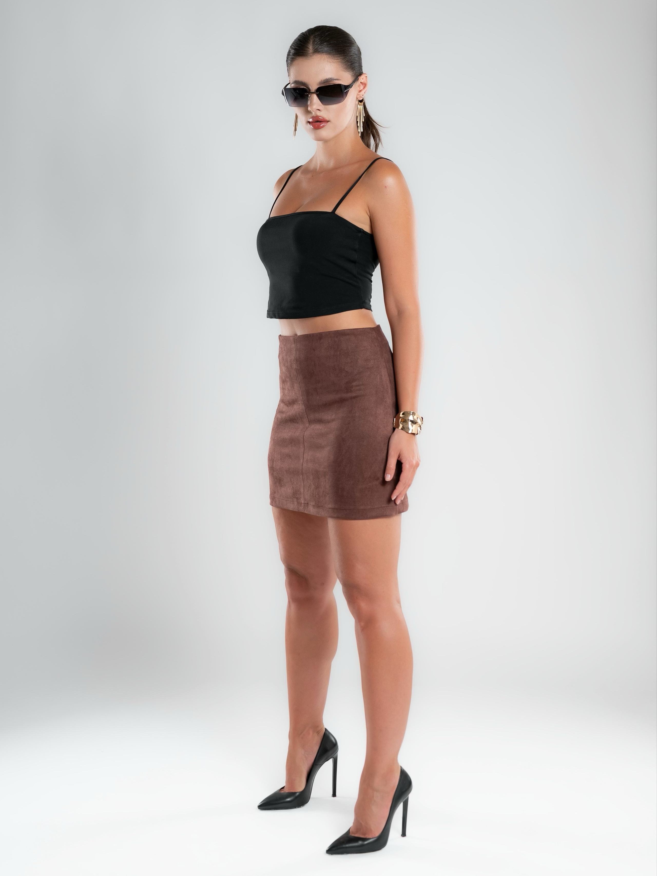 Мини-юбки замшевые. Предметный фотограф, фото для маркетплейсов Пятигорск, КМВ