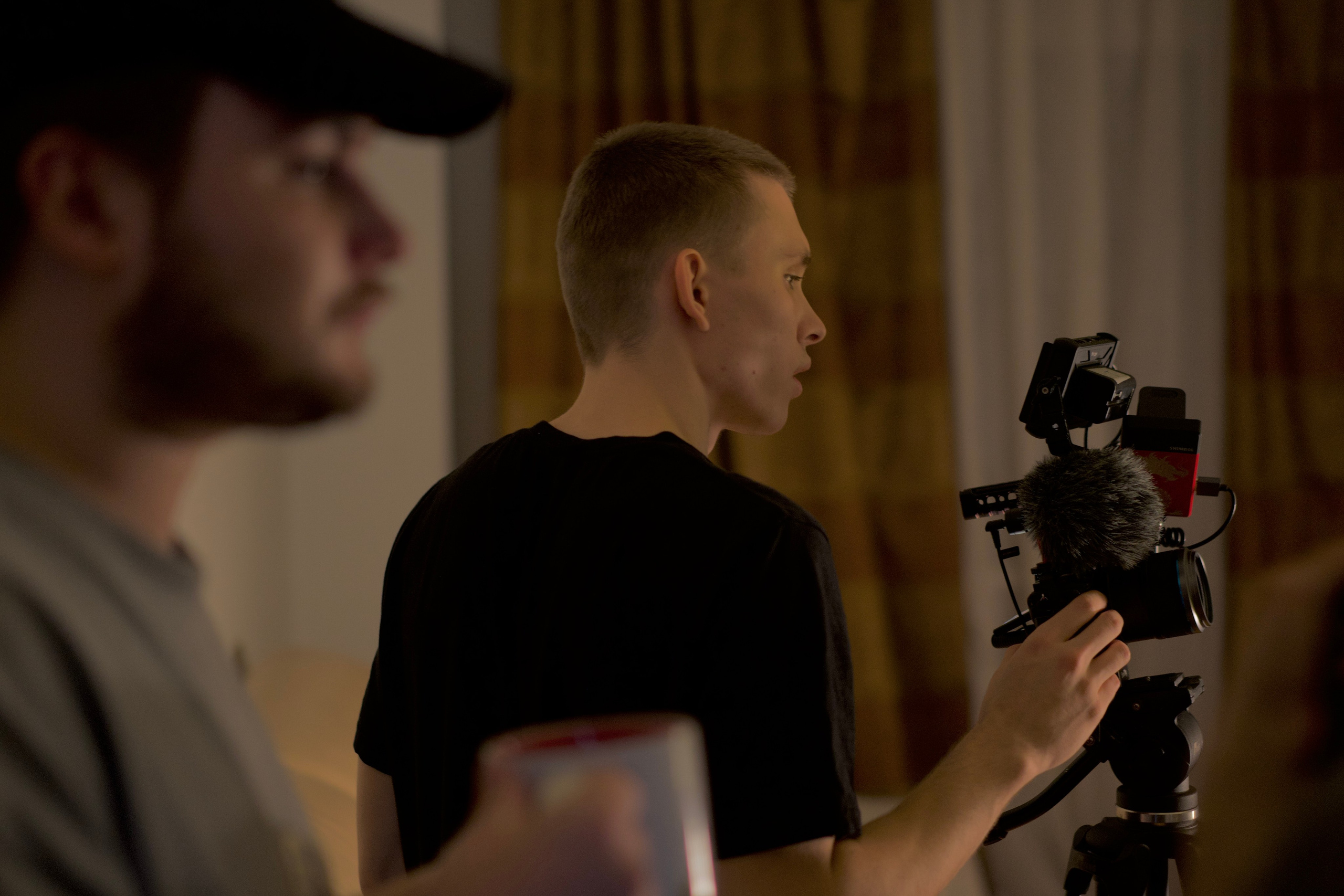 ФИЛЬМ «10». Фотограф, оператор и рилсмейкер в Москве — Ася Палагута