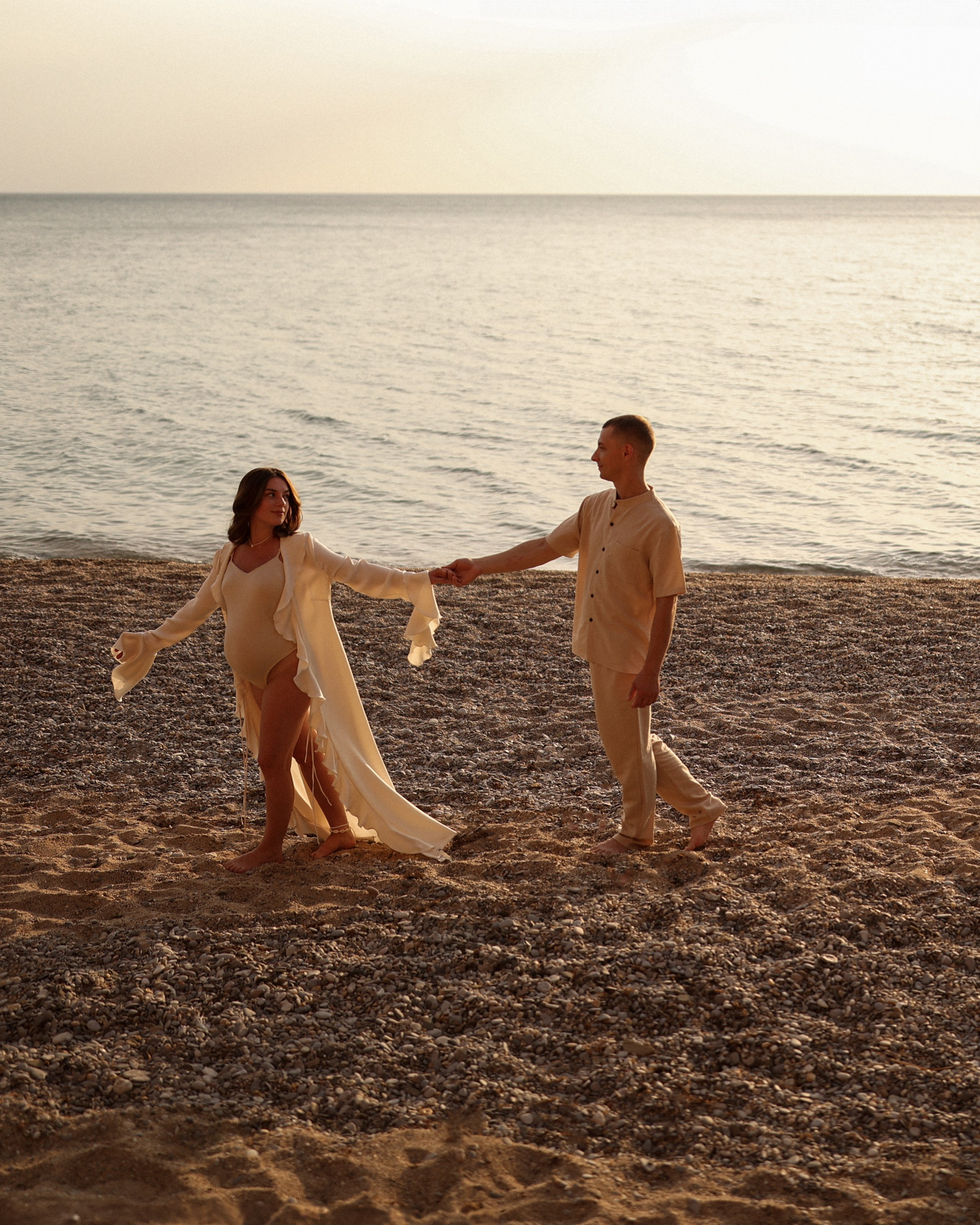 Беременность на закате. Фотограф в Севастополе и Крыму Артем Волобуев