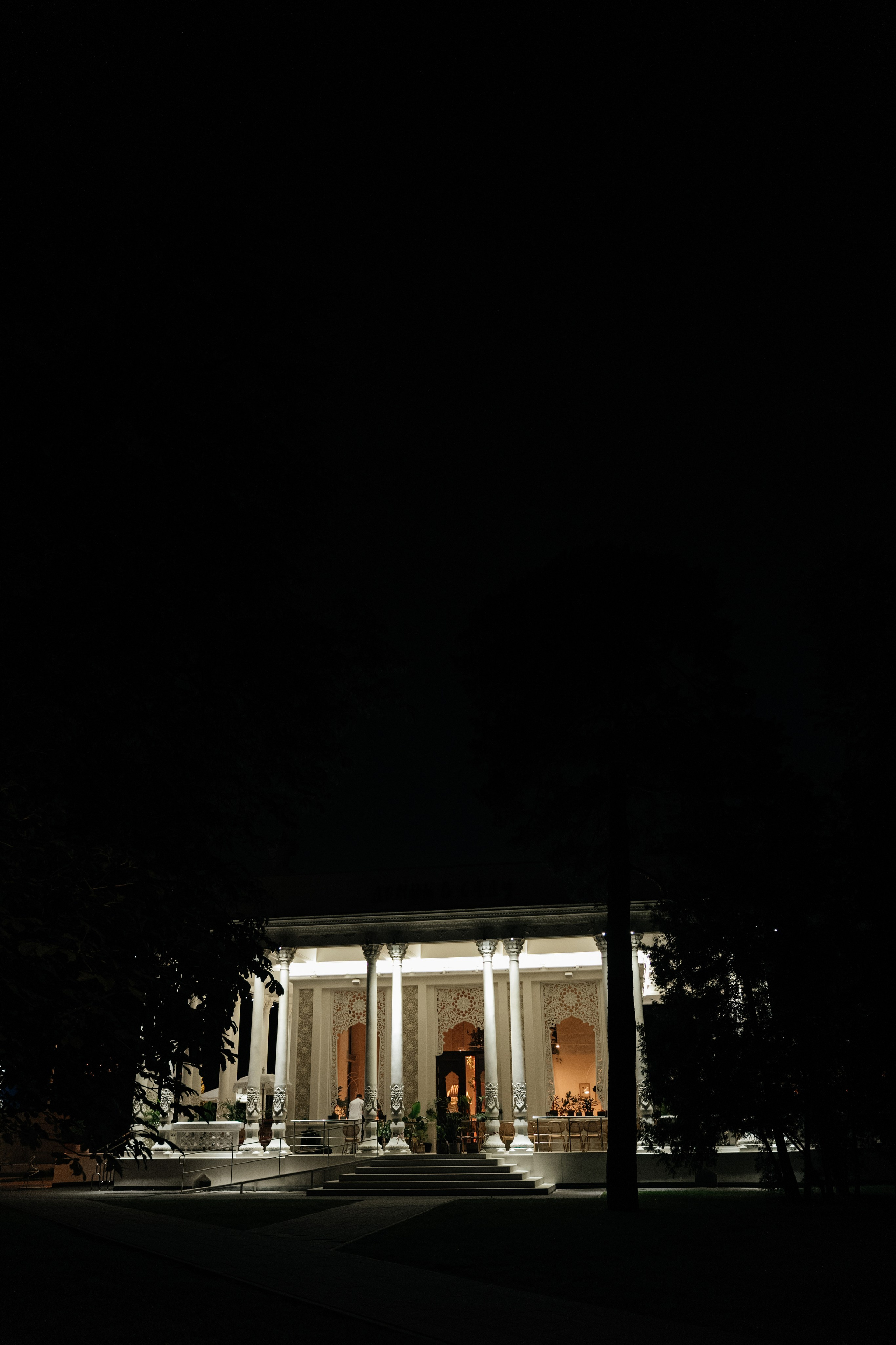 Ресторан Домик в саду, ВДНХ. Свадебный фотограф Москва Александра Аверкова