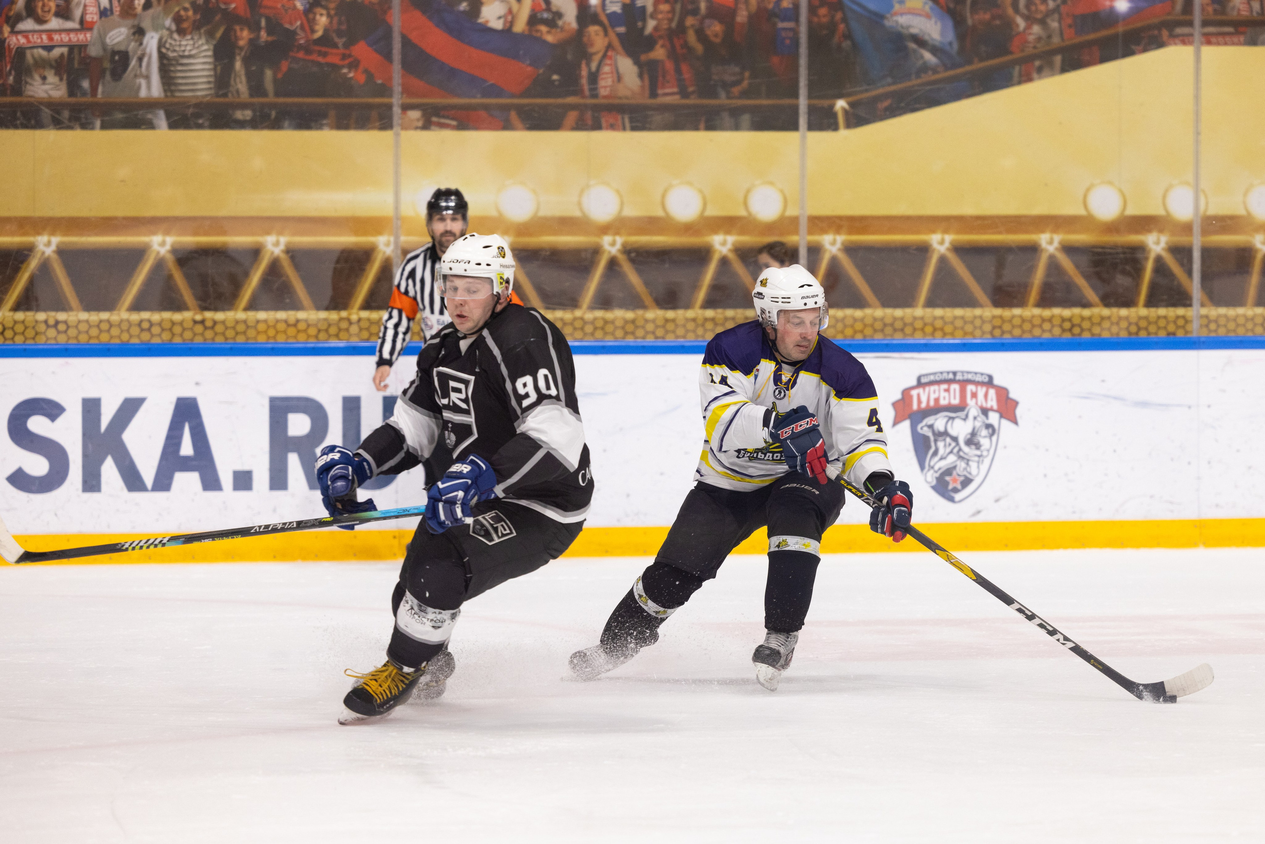 Бульдозер vs. LR-строй. Фотограф Александр Заломаев