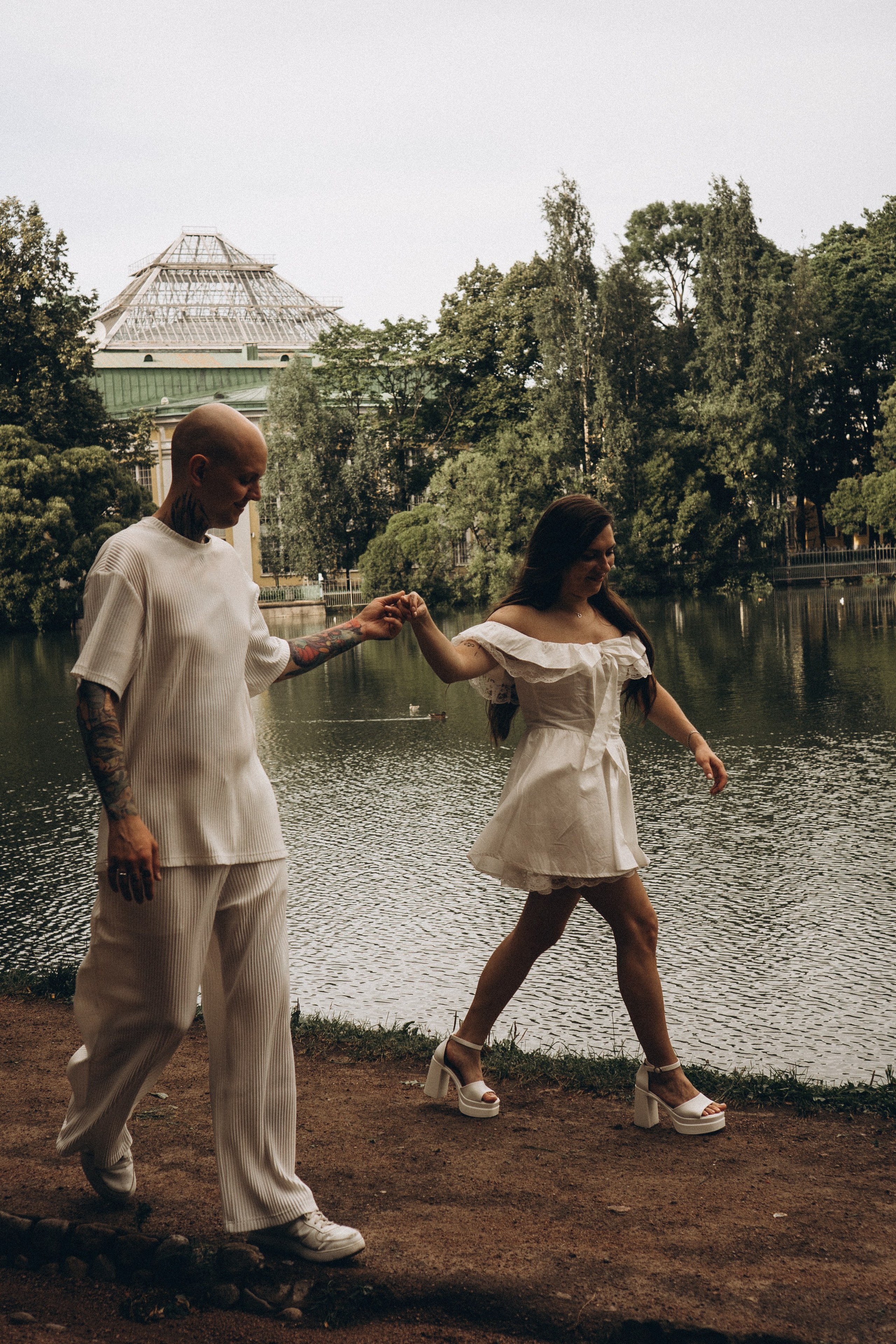 СВАДЕБНАЯ ПРОГУЛКА ПО ТАВРИЧЕСКОМУ САДУ И НЕВСКОЙ РАТУШЕ. Профессиональный фотограф, Санкт-Петербург — Виктория Богомолова