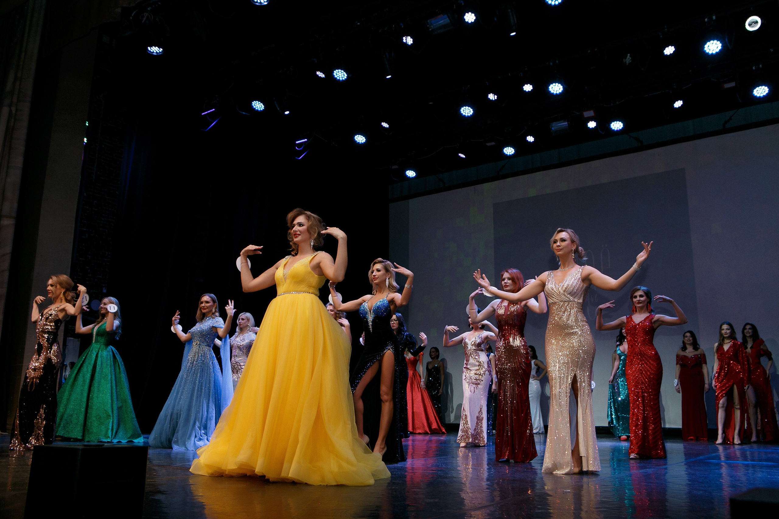 Финал Конкурса Красоты. Контент фотограф, съемка для маркетплейсов, фуд съемка и репортажи в Новосибирске Ралия Галеева