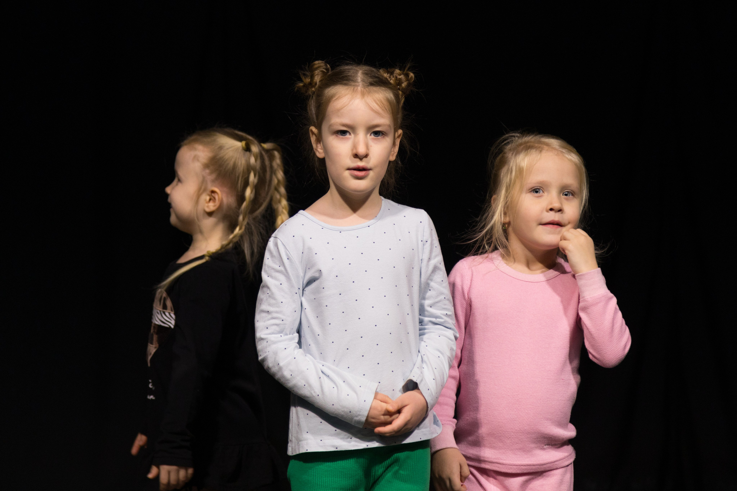 Отчетный танцевальный концерт детей 2-7 лет. Детский и контент фотограф Надя Волкова Санкт-Петербург