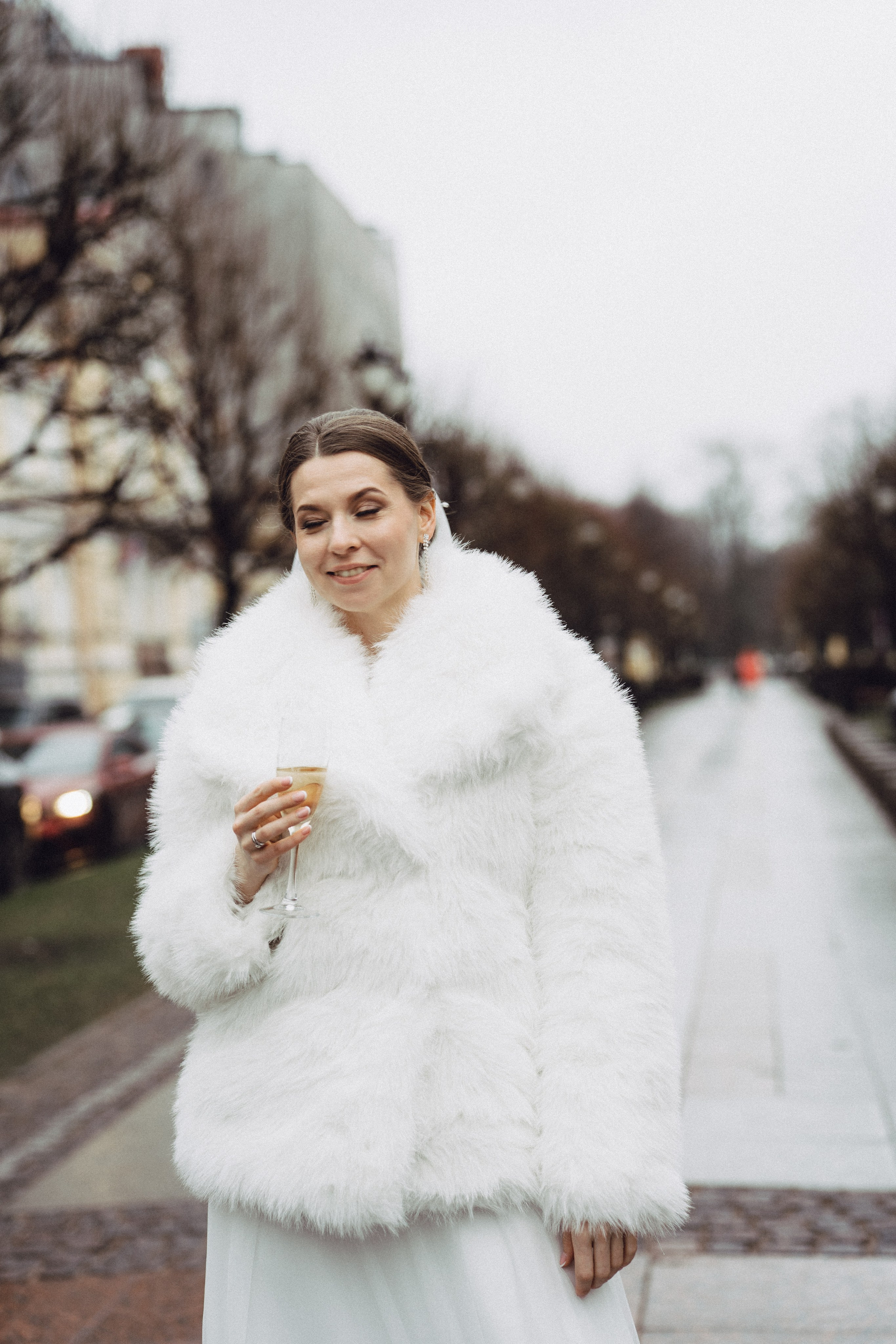 СВАДЕБНАЯ СЬЕМКА ВО ВТОРОМ ДВОРЦЕ (ДЕКАБРЬ) ТАКЖЕ СЬЕМКА В СТУДИИ НА ЧЕРНЫШЕВСКОЙ. Профессиональный фотограф, Санкт-Петербург — Виктория Богомолова