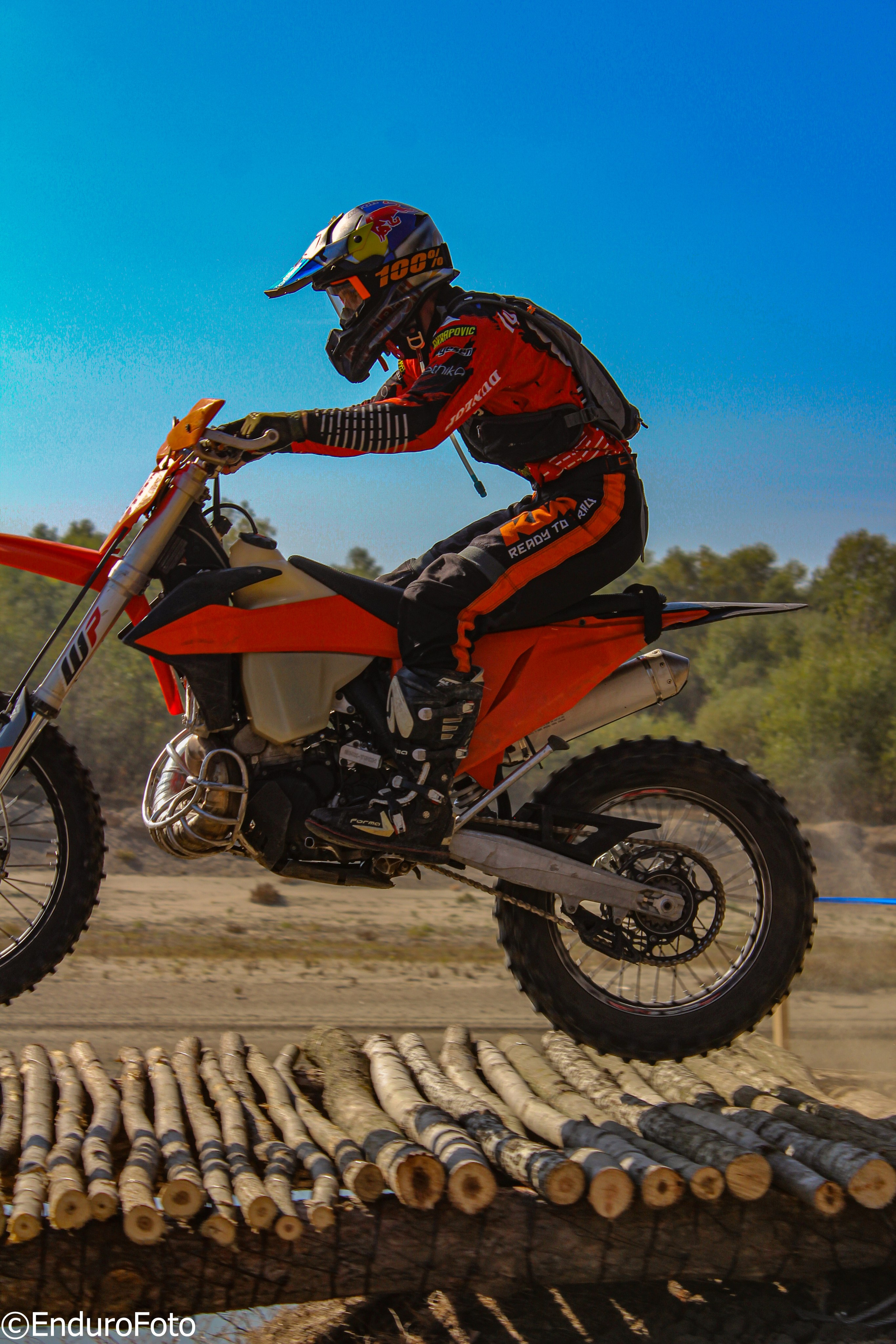 Белая Горячка 2024. Эндуро Фотограф