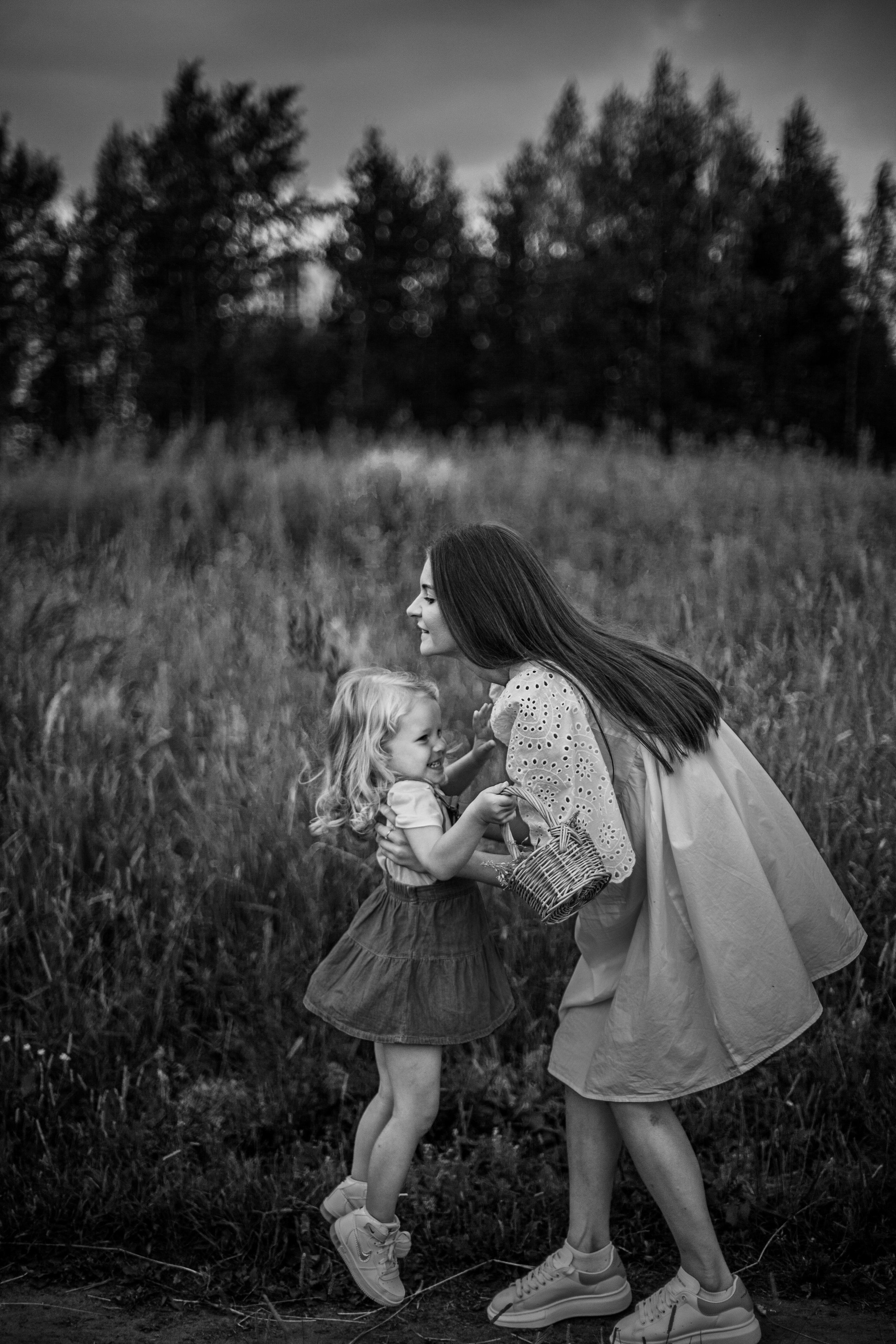 Фотосессия в цветущем поле. Фотограф Наталья Яковлева, Санкт-Петербург. Семьи, ньюборн, крещения