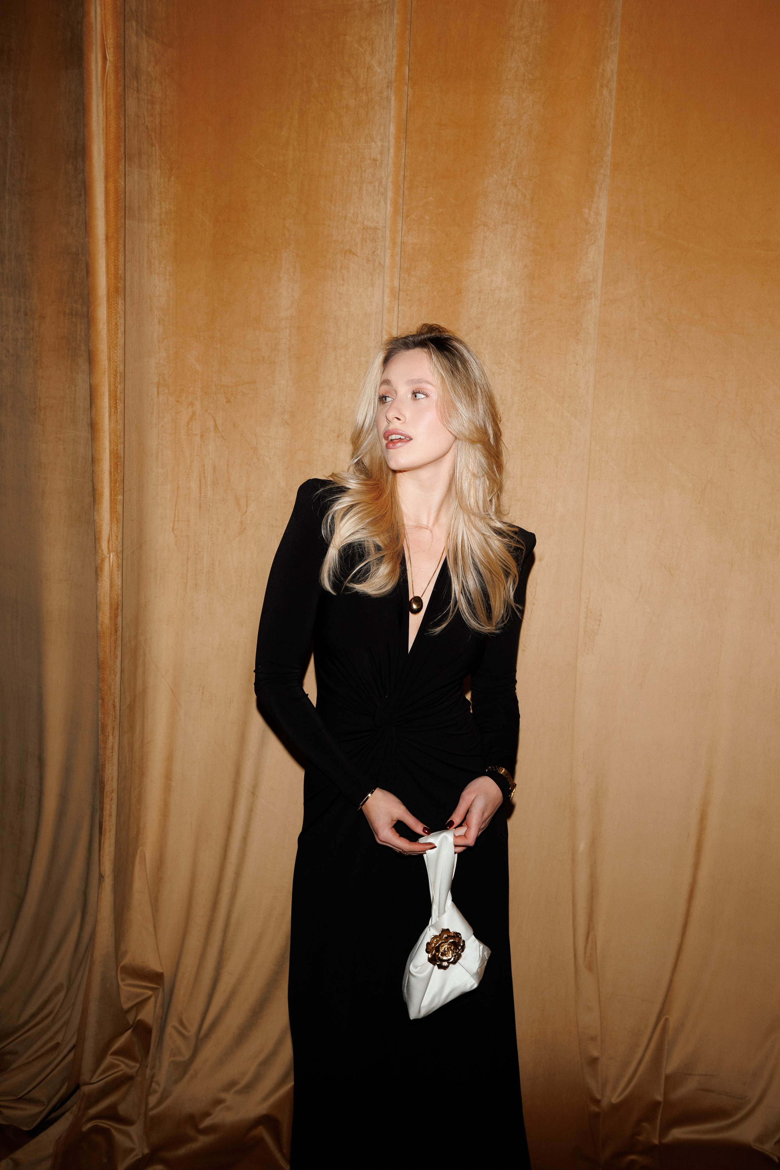 PARISIENNE. Lichi Fashion show. Aleksandr Tsukanov