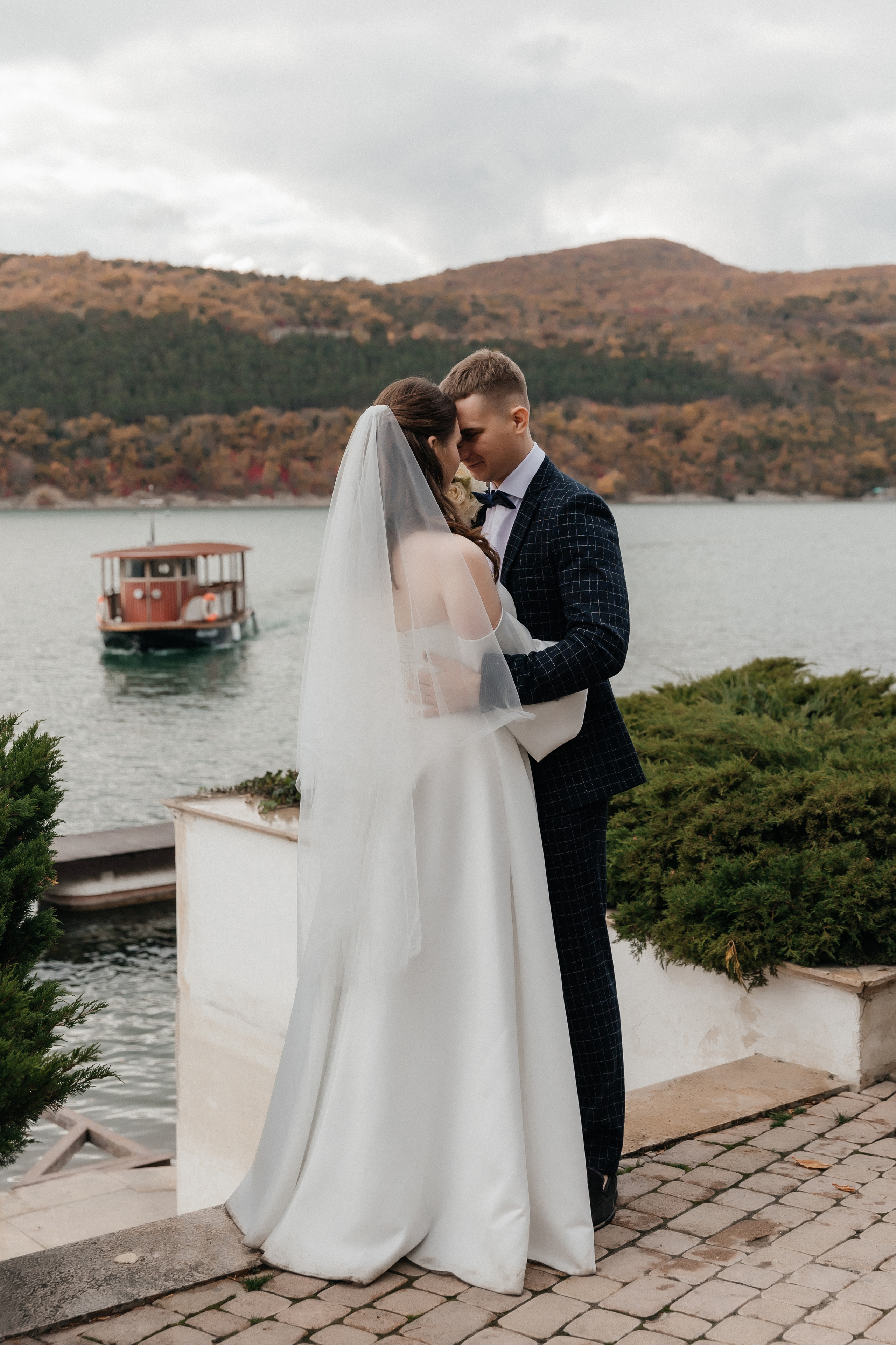 Свадебная прогулка Николай и Анастасия. Свадебный и семейный фотограф Стампель Анастасия г. Новороссийск