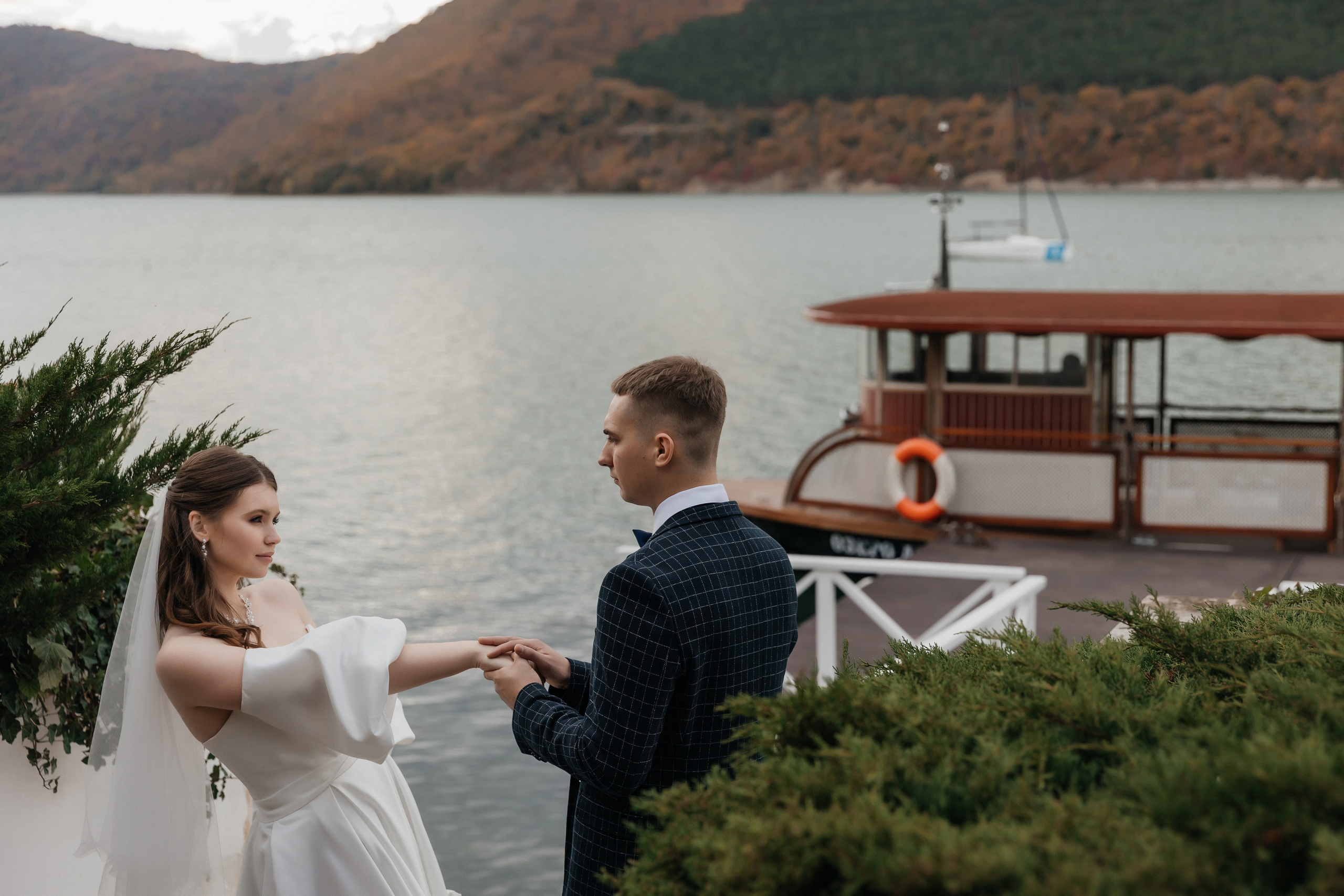 Свадебная прогулка Николай и Анастасия. Свадебный и семейный фотограф Стампель Анастасия г. Новороссийск