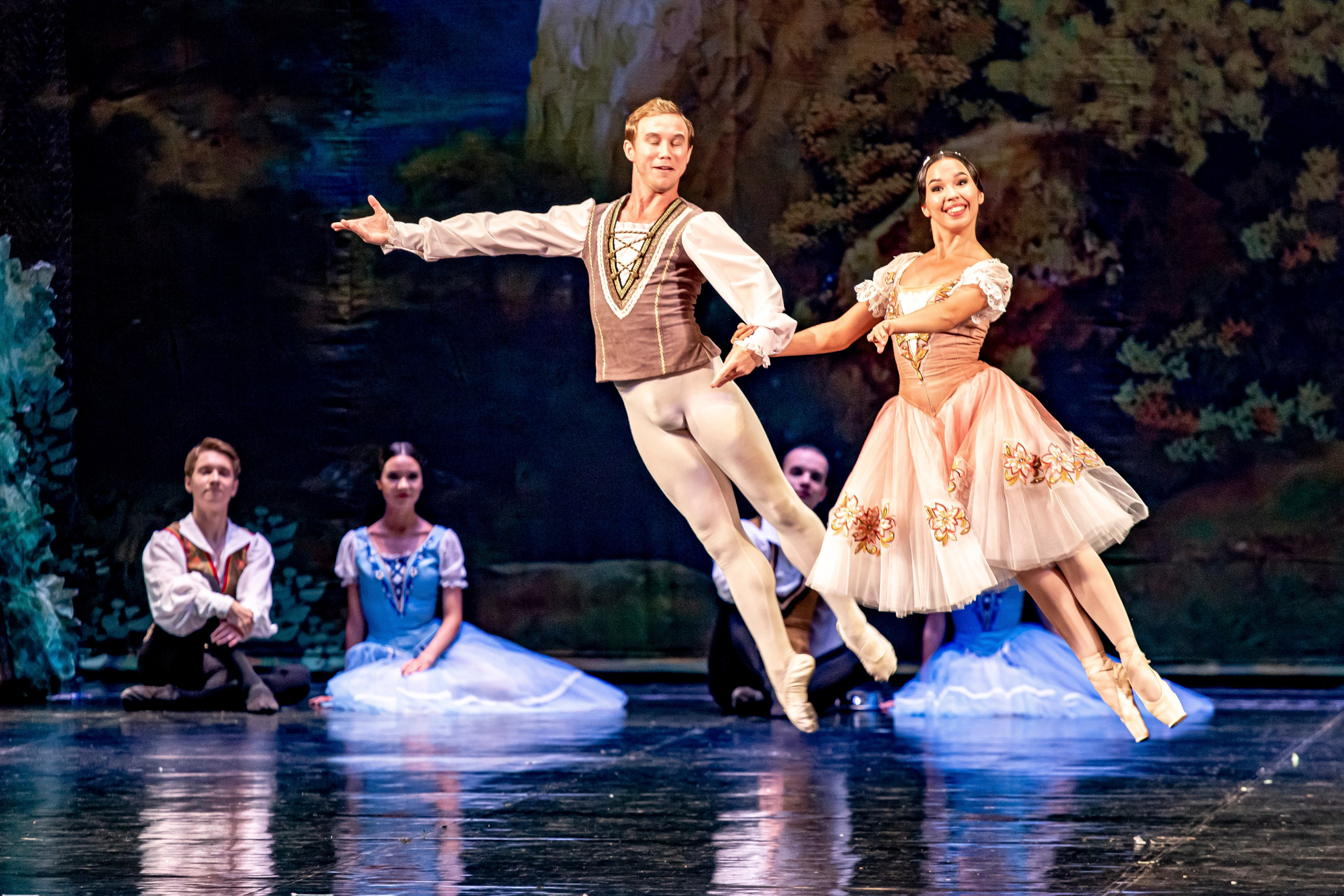 Жизель балет Марийского театра оперы и балета на сцене Зимнего театра. Фотограф в Сочи Юрий Шептаев