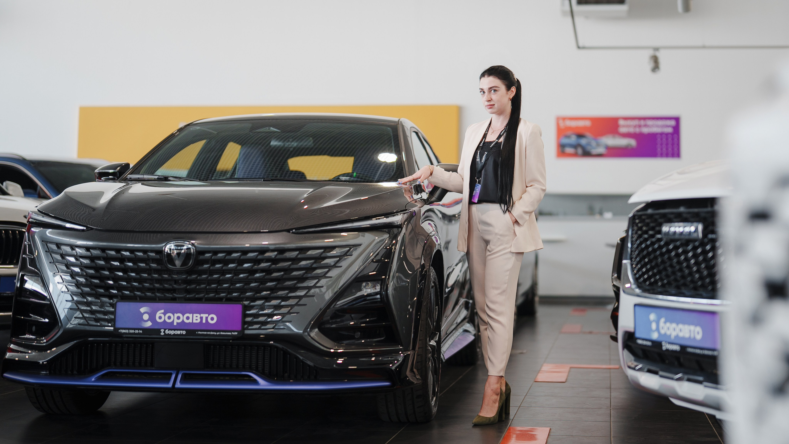 Автосалон «Боравто». Фотограф Олег Сотник